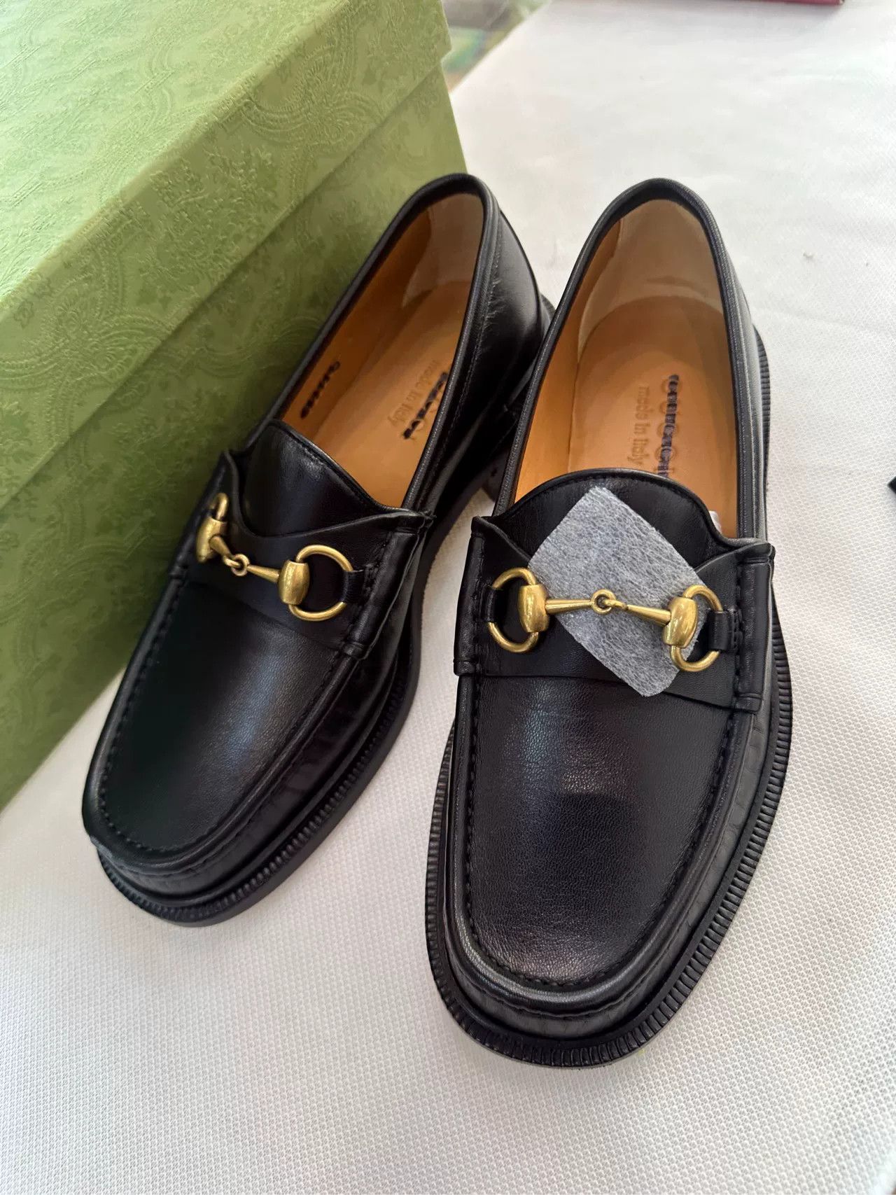 Gucci Gucci Black Gold Loafers Size US 7 / IT 37 - 2 Thumbnail