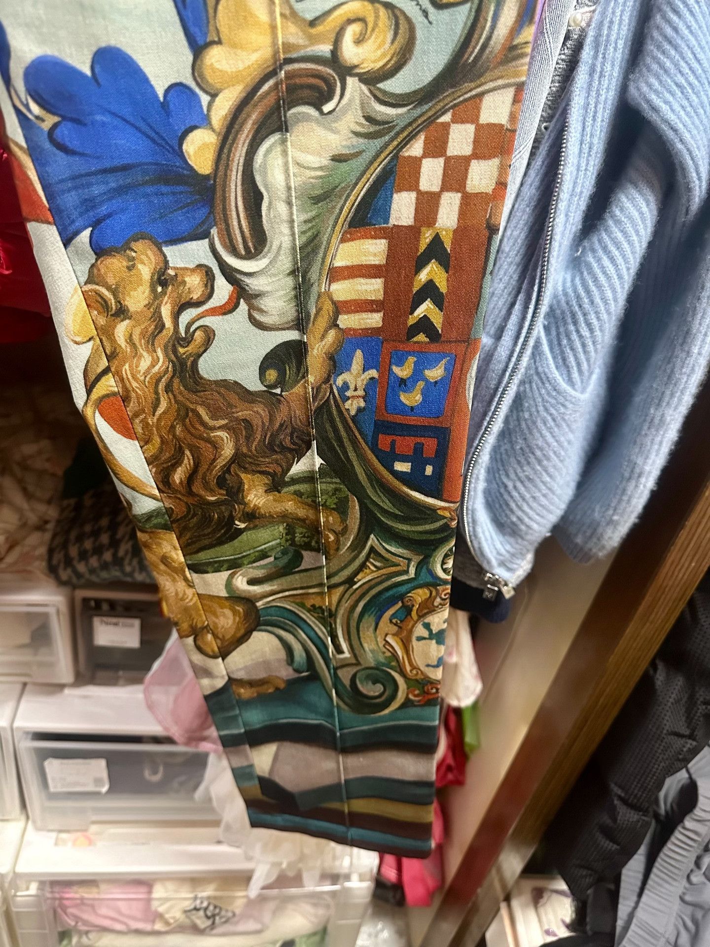 Dolce & Gabbana Dolce & Gabbana Wool Lion Track Pants Size US 28 / EU 44 - 6 Thumbnail