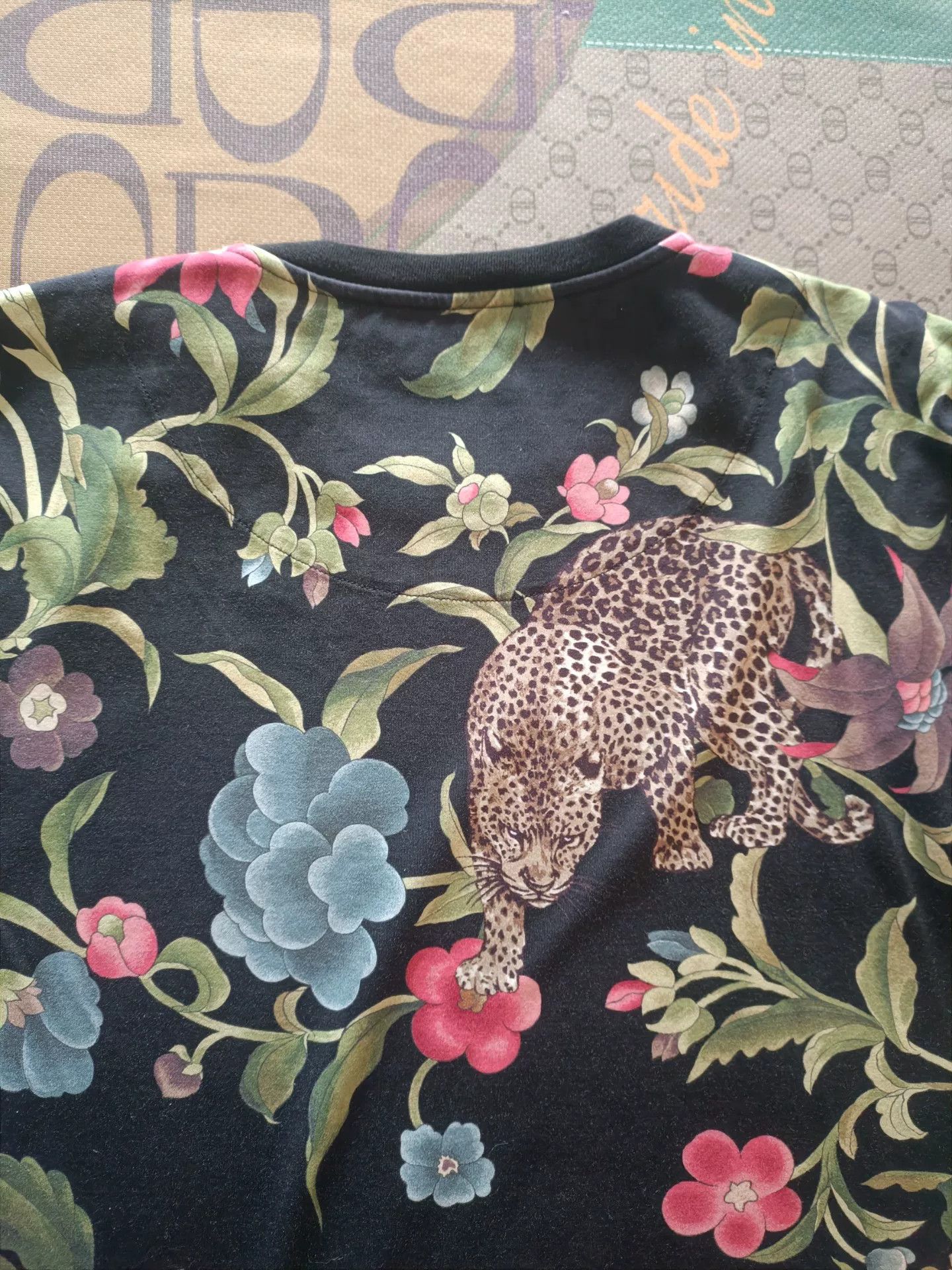 Dolce & Gabbana Dolce & Gabbana Leopard Floral T-Shirt Size US S / EU 44-46 / 1 - 7 Thumbnail