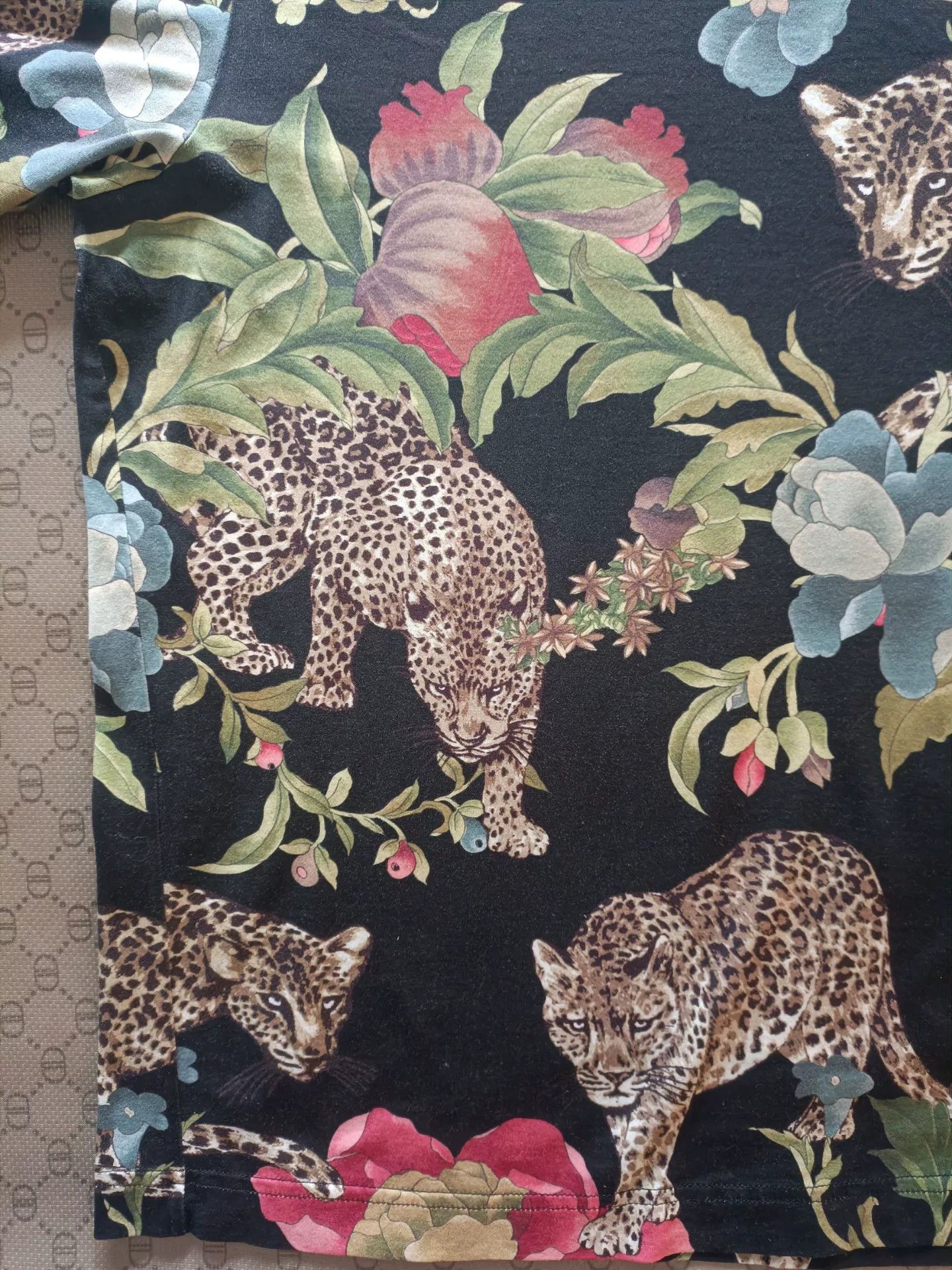 Dolce & Gabbana Dolce & Gabbana Leopard Floral T-Shirt Size US S / EU 44-46 / 1 - 5 Thumbnail