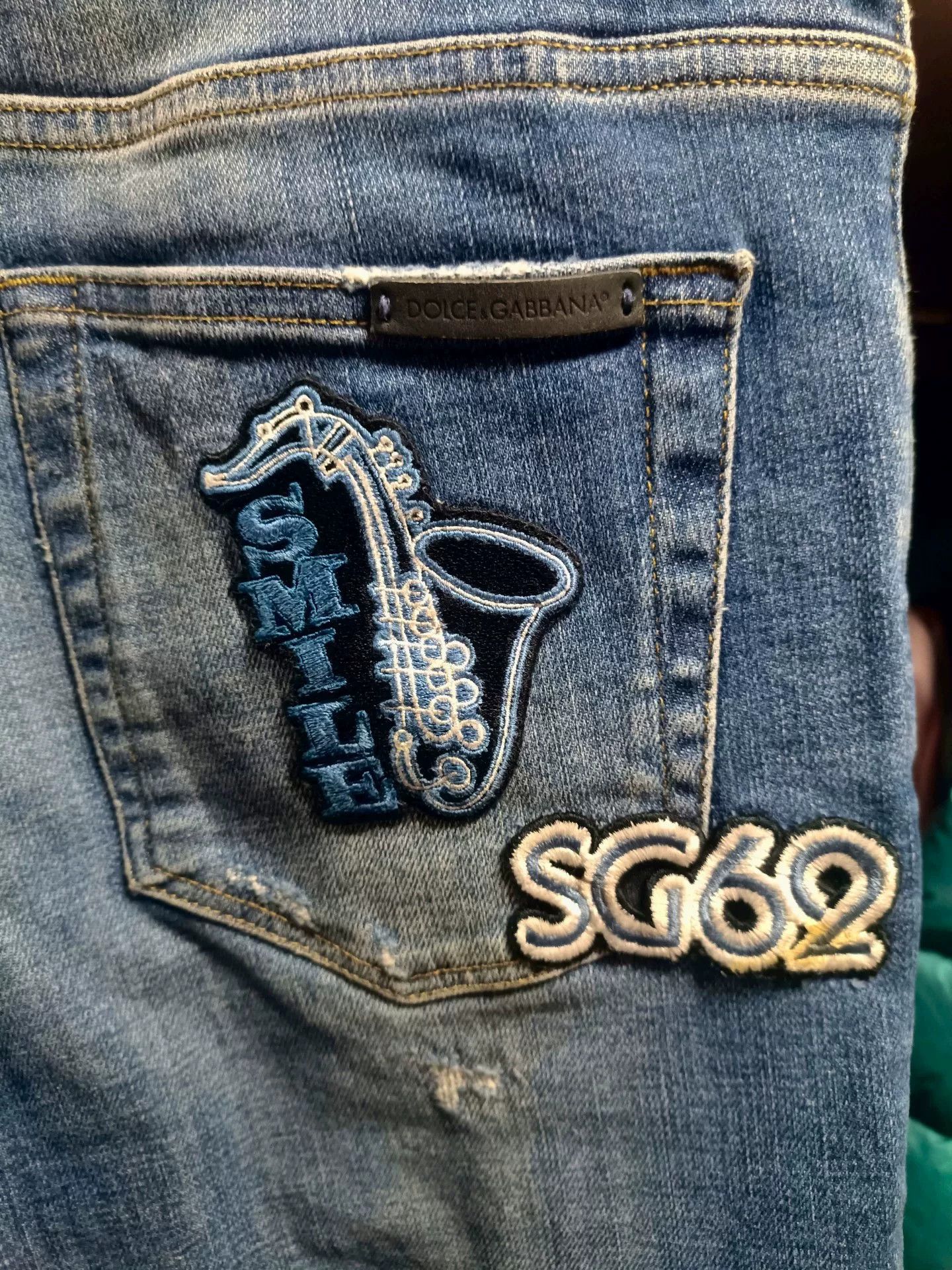 Dolce & Gabbana Dolce & Gabbana DG Runway Embroidered Jeans Size US 30 / EU 46 - 7 Thumbnail