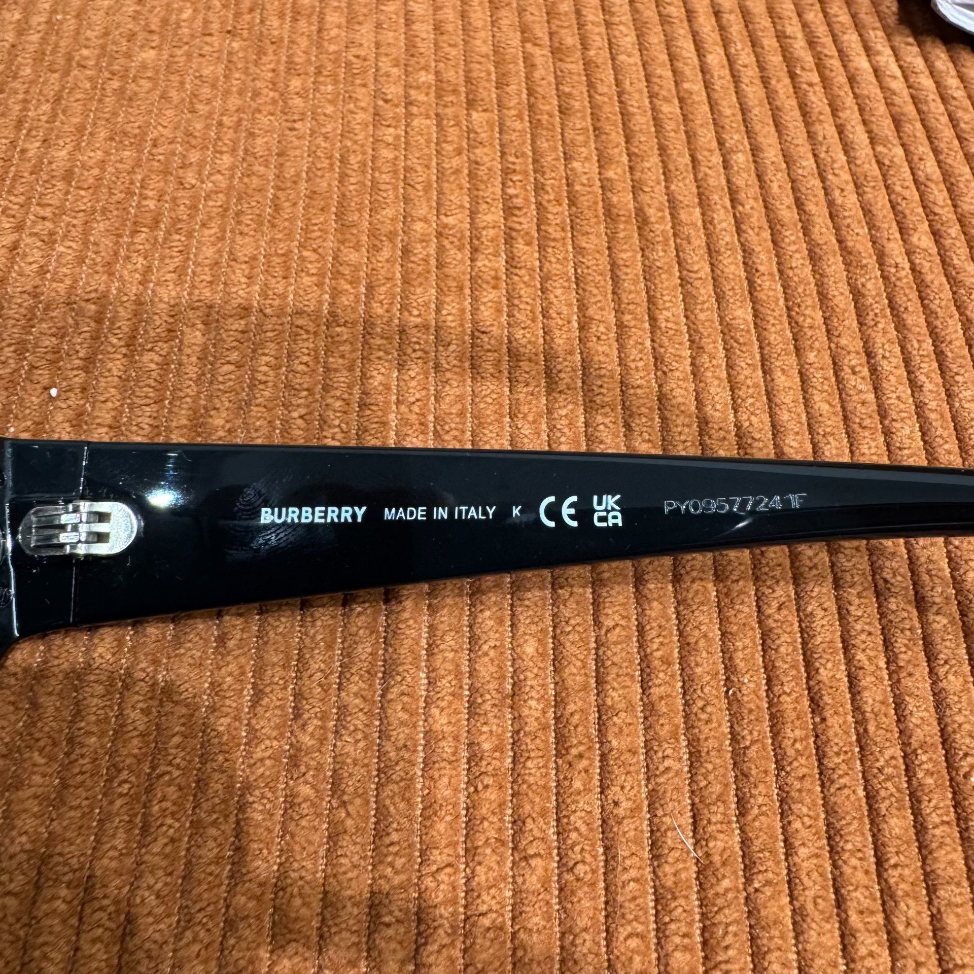 Burberry Burberry Large Logo Sunglasses Size ONE SIZE - 4 Thumbnail