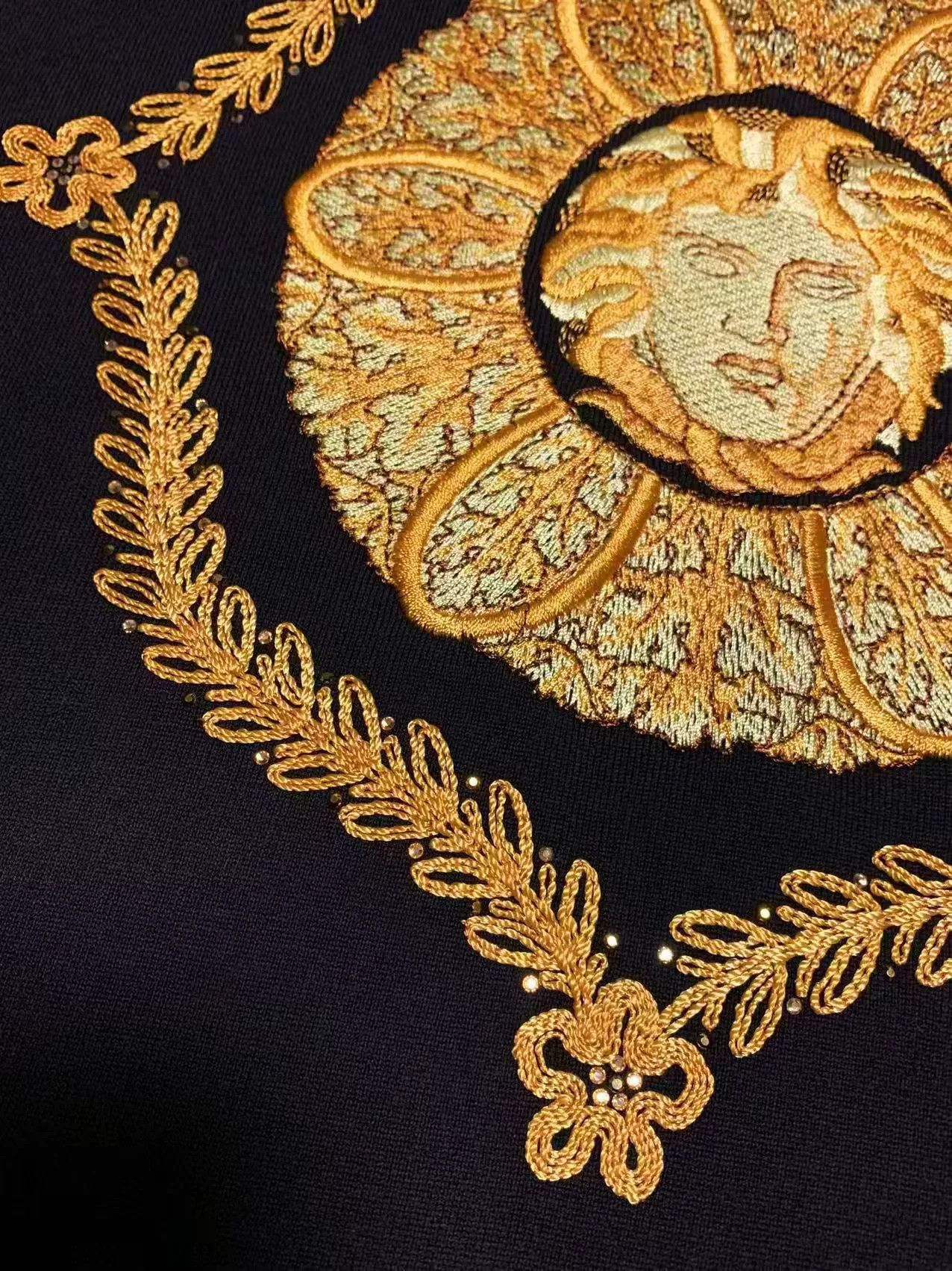 Versace Versace Men's Embroidered Logo Sweatshirt Size US XXL / EU 58 / 5 - 5 Thumbnail