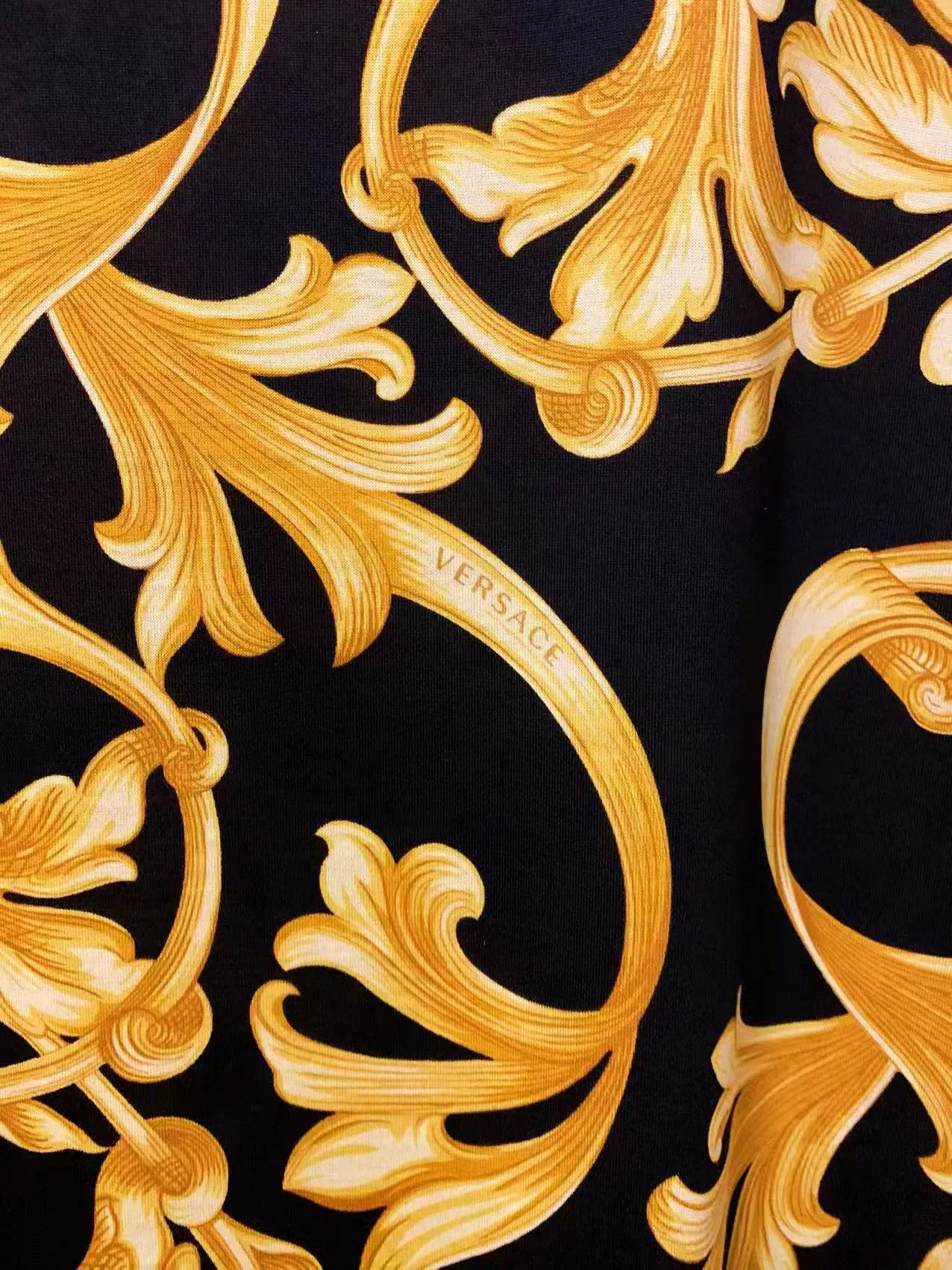 Versace Versace Men's Baroque Gold Vine T-Shirt Size US M / EU 48-50 / 2 - 4 Thumbnail
