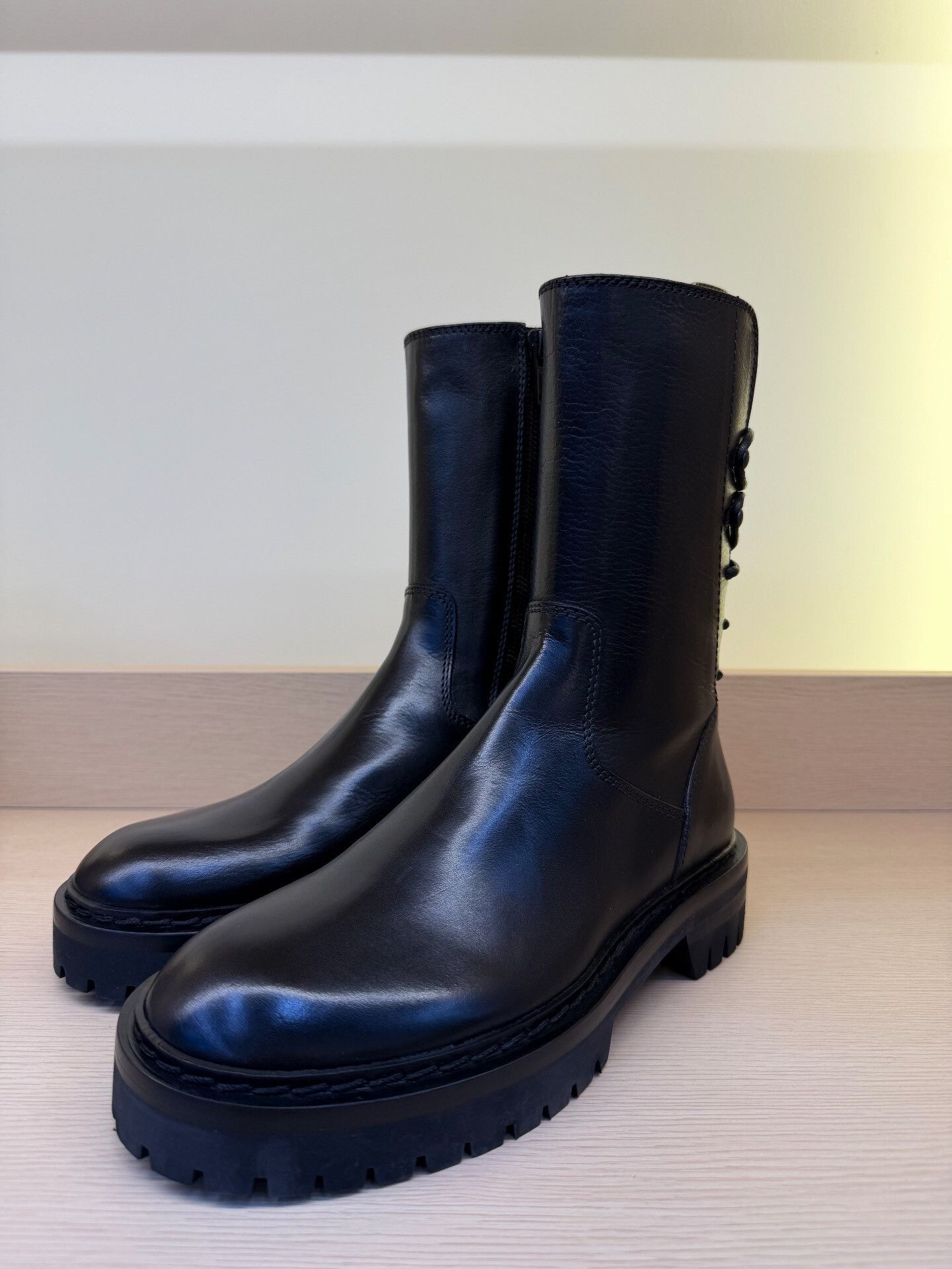 Ann Demeulemeester Ann Demeulemeester Black Rear Lace Mid-Calf Boots Size US 4 / IT 34 - 2 Thumbnail