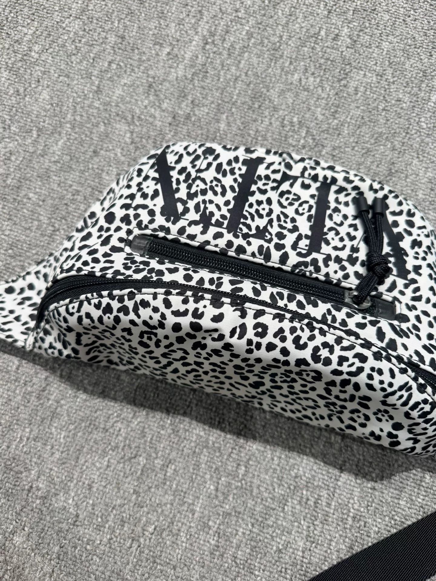 Valentino Valentino Black White Leopard Fanny Pack Size ONE SIZE - 3 Thumbnail
