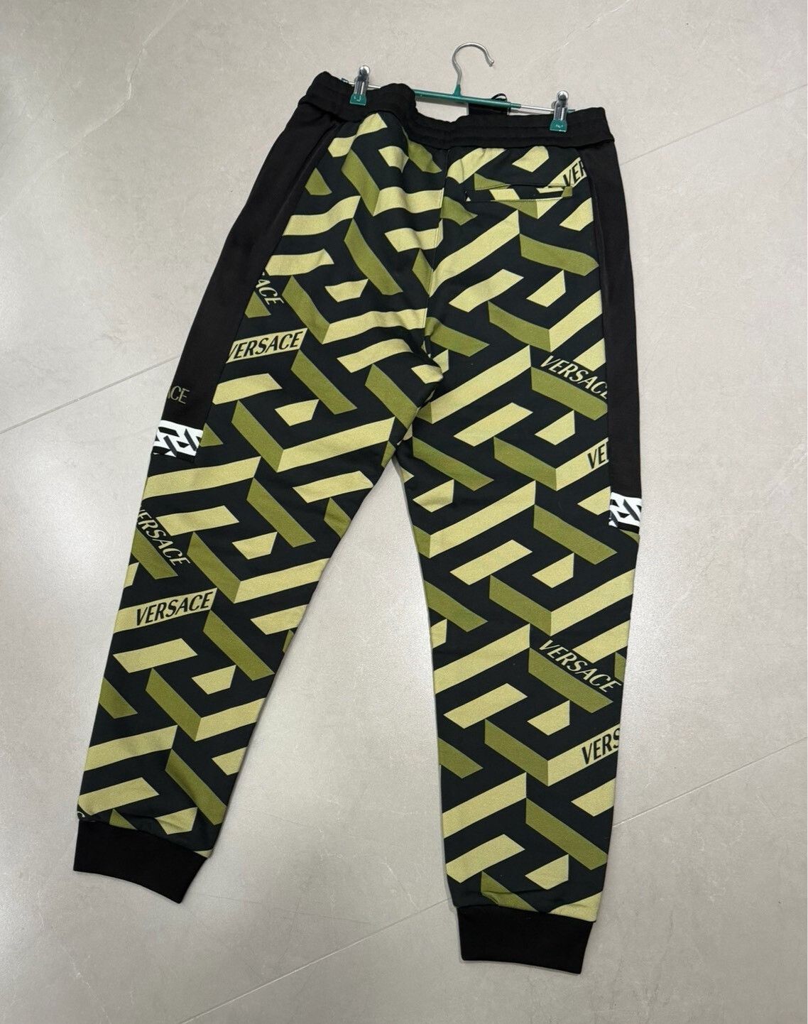 Versace Versace Men's Embroidered Army Green Sweatpants Size US 26 / EU 42 - 6 Thumbnail
