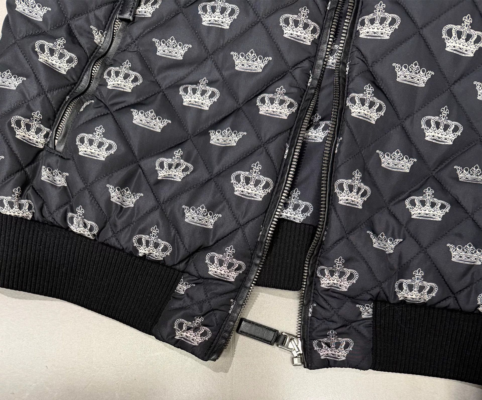 Dolce & Gabbana Dolce & Gabbana Runway Crown Print Puffer Jacket Size US L / EU 52-54 / 3 - 5 Thumbnail