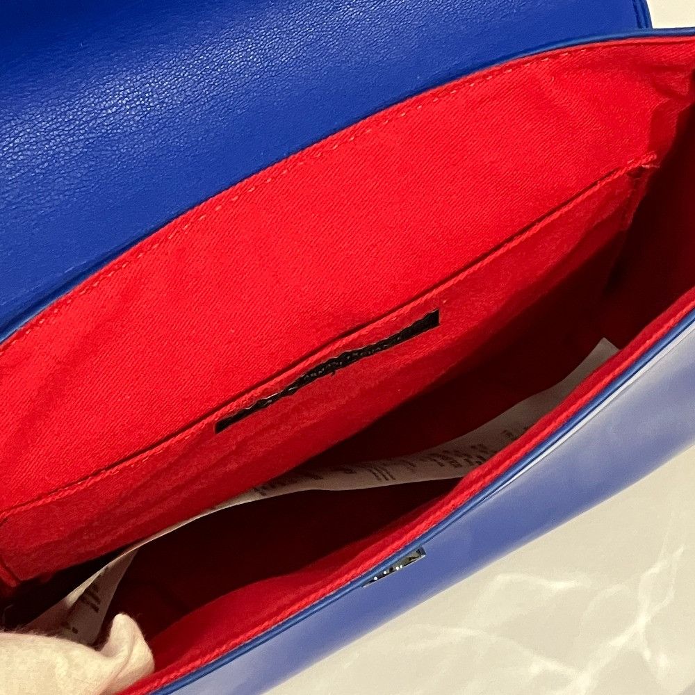 Armani Armani Armani Exchange Enamel Shoulder Bag Plastic / Synthetic Crossbody Bag 8P233 942241 DUTY FREE for USA Size ONE SIZE - 7 Thumbnail