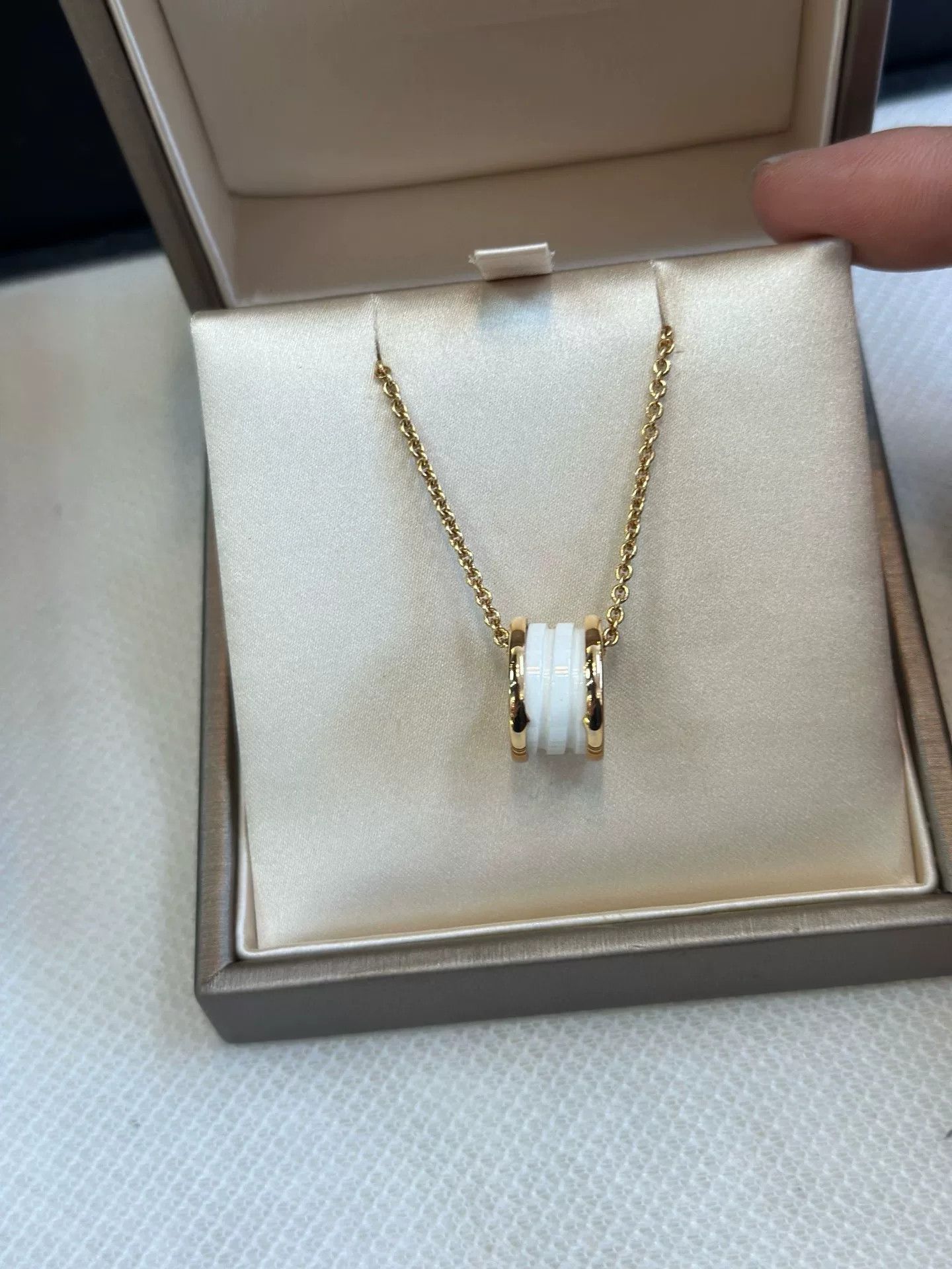 Bvlgari Bulgari B.zero1 White Ceramic Necklace Size ONE SIZE - 3 Thumbnail