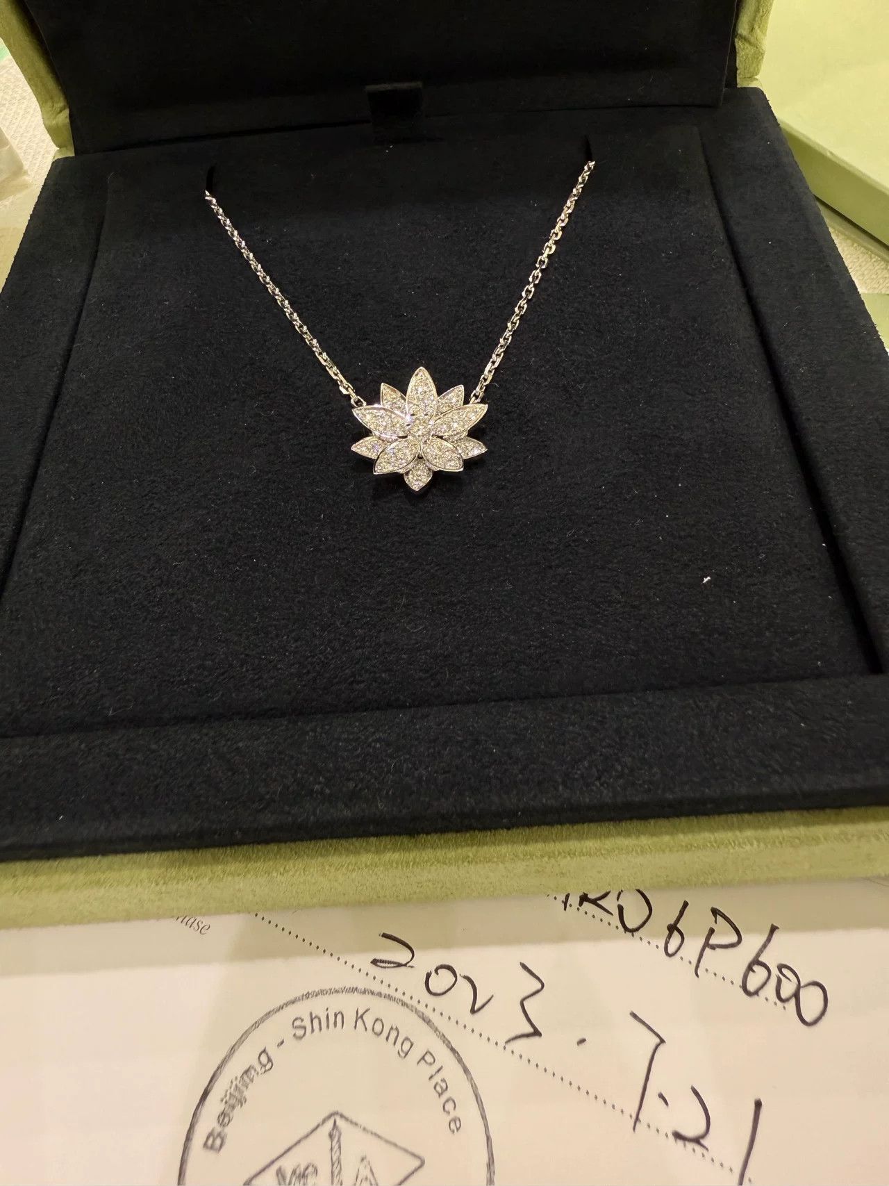 Van Cleef & Arpels Van Cleef & Arpels Lotus Diamond Necklace Size ONE SIZE - 2 Thumbnail