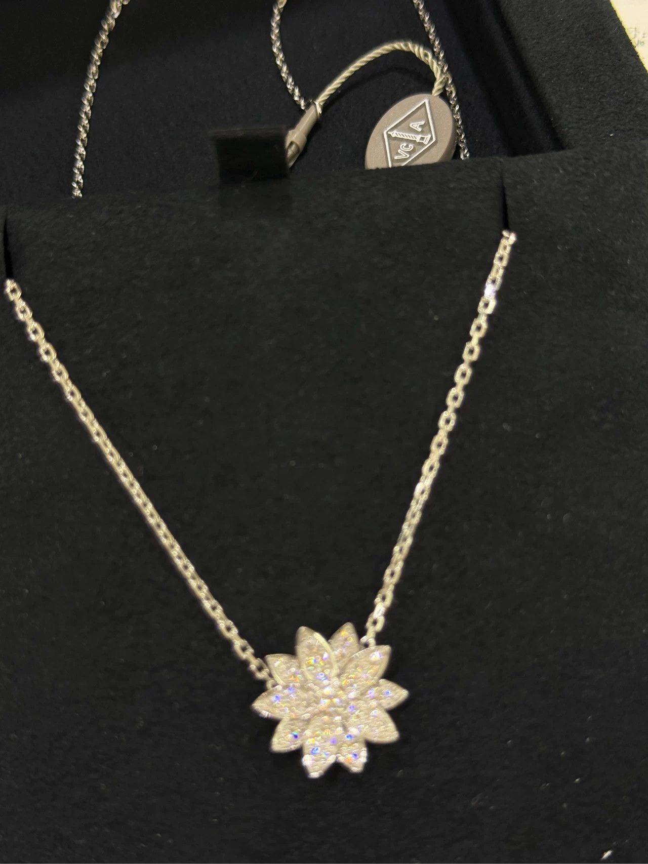 Van Cleef & Arpels Van Cleef & Arpels Lotus Diamond Necklace Size ONE SIZE - 5 Thumbnail