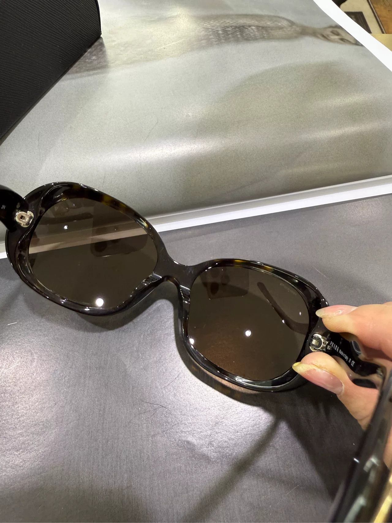 Prada Prada Sunglasses with Case Size ONE SIZE - 5 Thumbnail