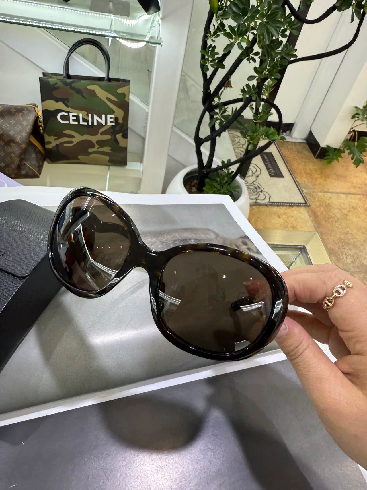 Prada Prada Sunglasses with Case Size ONE SIZE - 3 Thumbnail