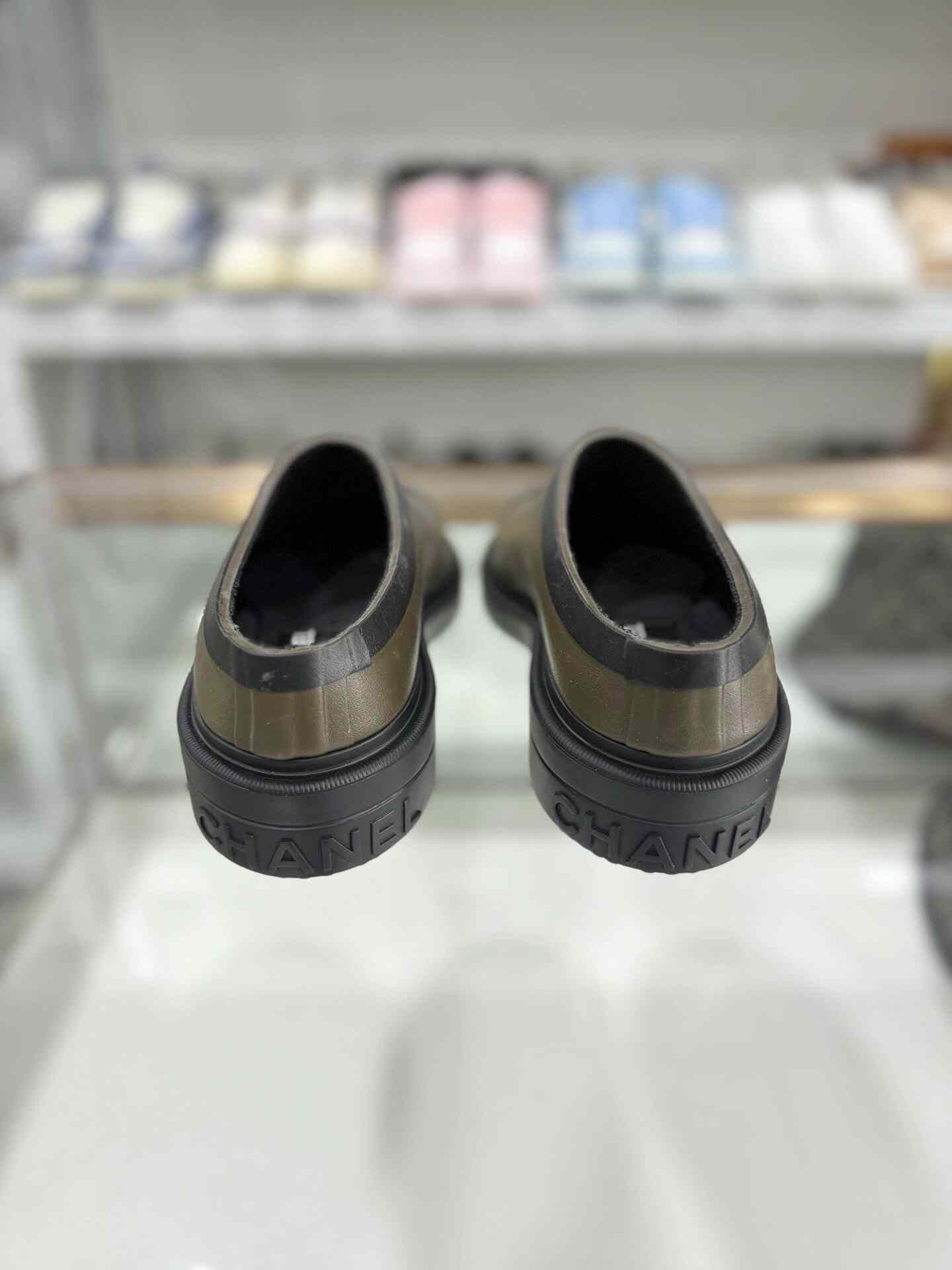 Chanel Chanel Olive Short Rain Boots 37 Size US 6 / IT 36 - 3 Thumbnail