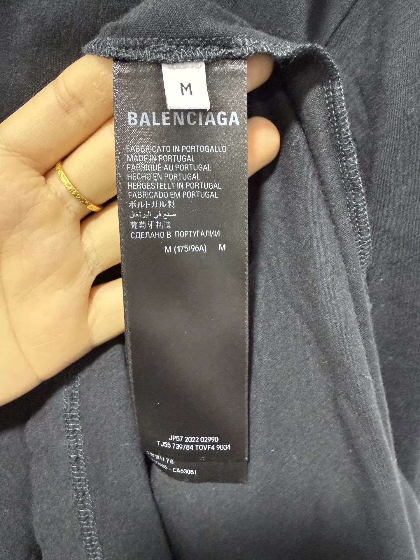 Balenciaga Balenciaga Embroidered Logo Hole Short-Sleeve T-shirt Size US M / EU 48-50 / 2 - 4 Thumbnail
