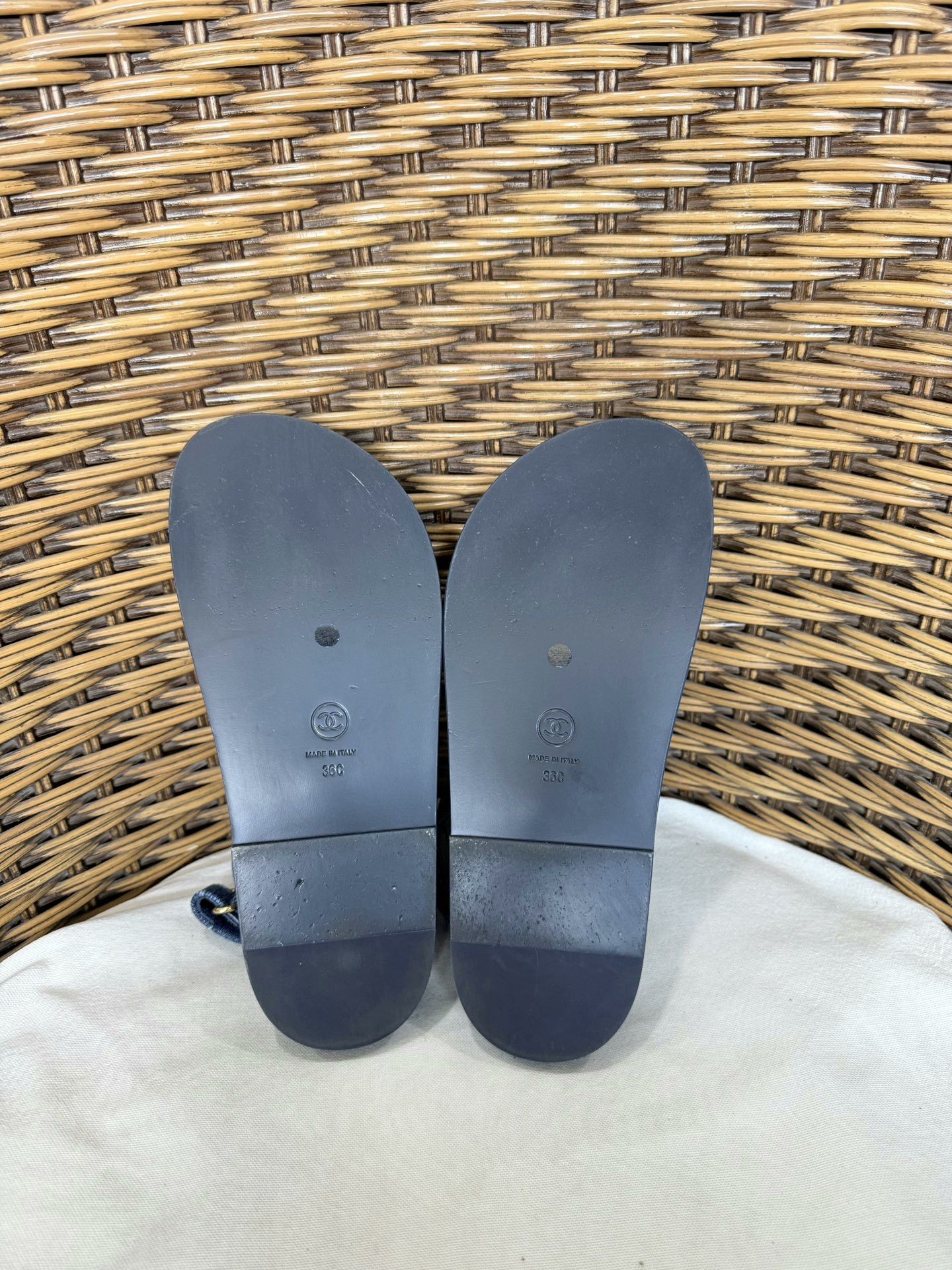 Chanel Chanel Blue Denim Monogram Slides Size US 5 / IT 35 - 4 Thumbnail