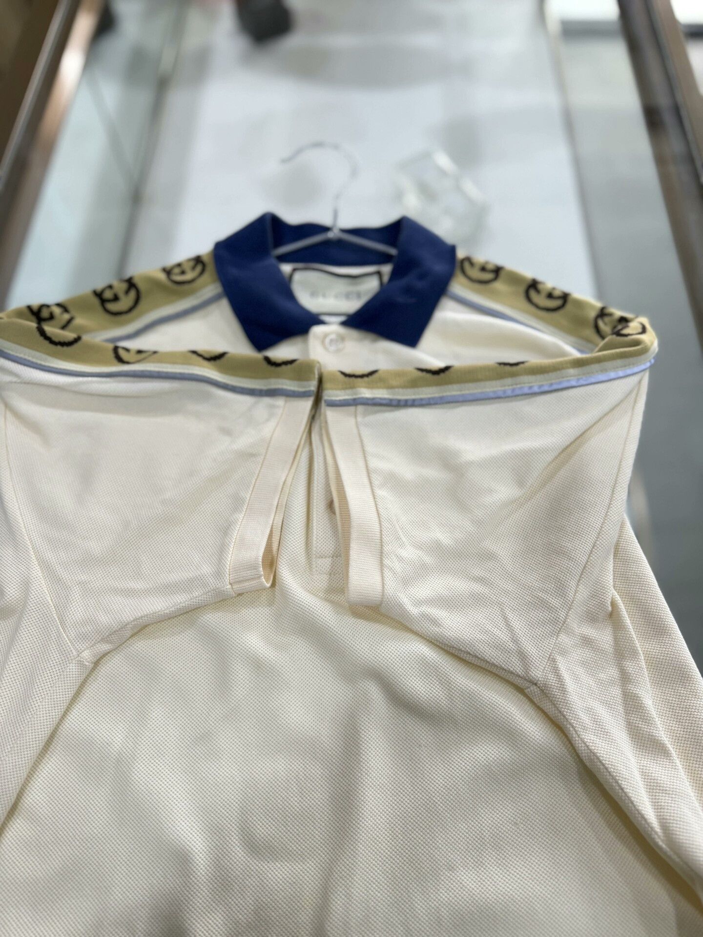 Gucci Gucci Beige Logo Stripe Short-Sleeve M Size US M / EU 48-50 / 2 - 6 Thumbnail