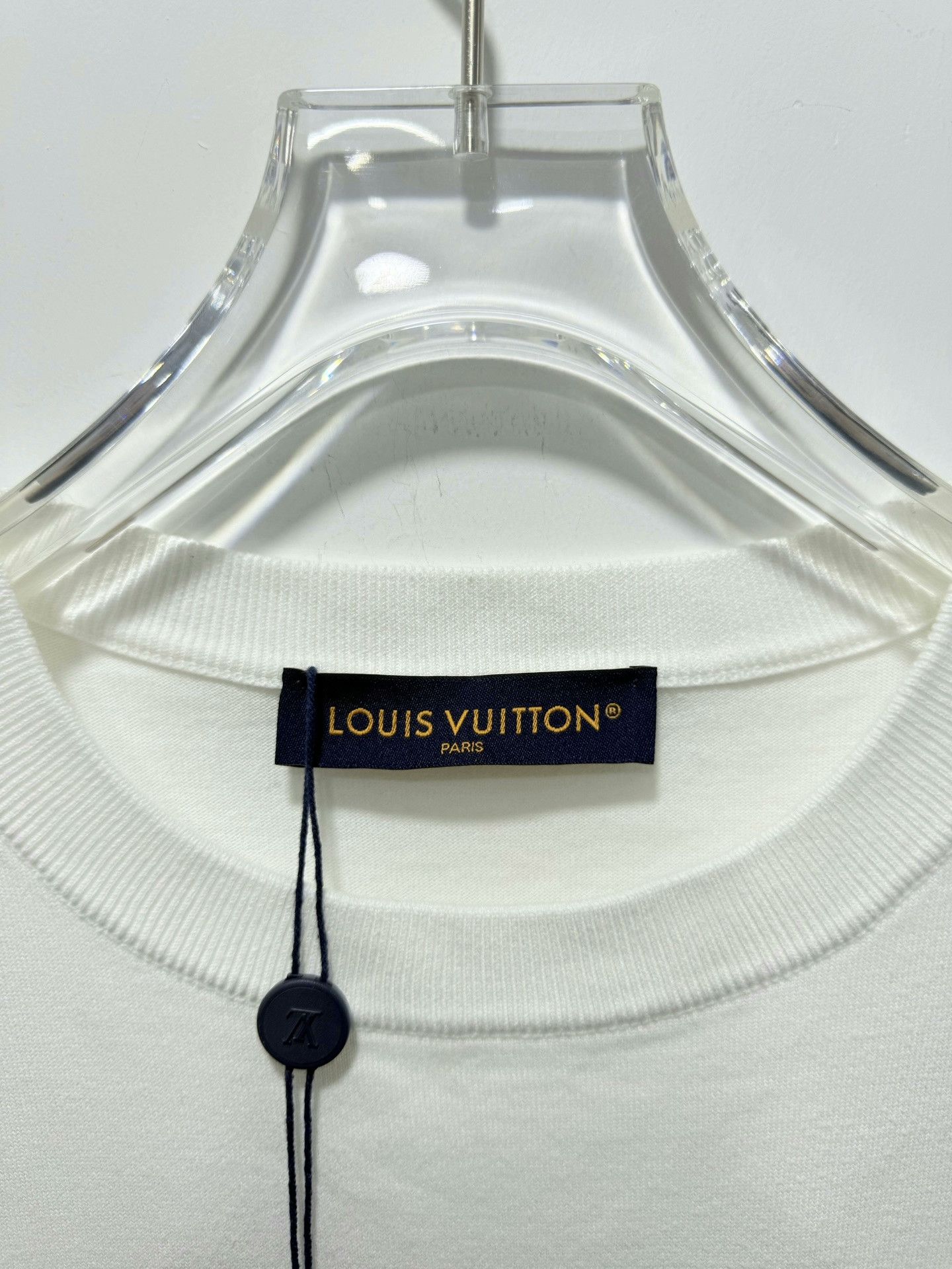 Louis Vuitton Louis Vuitton White All-Over Print Short-Sleeve S Size US S / EU 44-46 / 1 - 4 Thumbnail