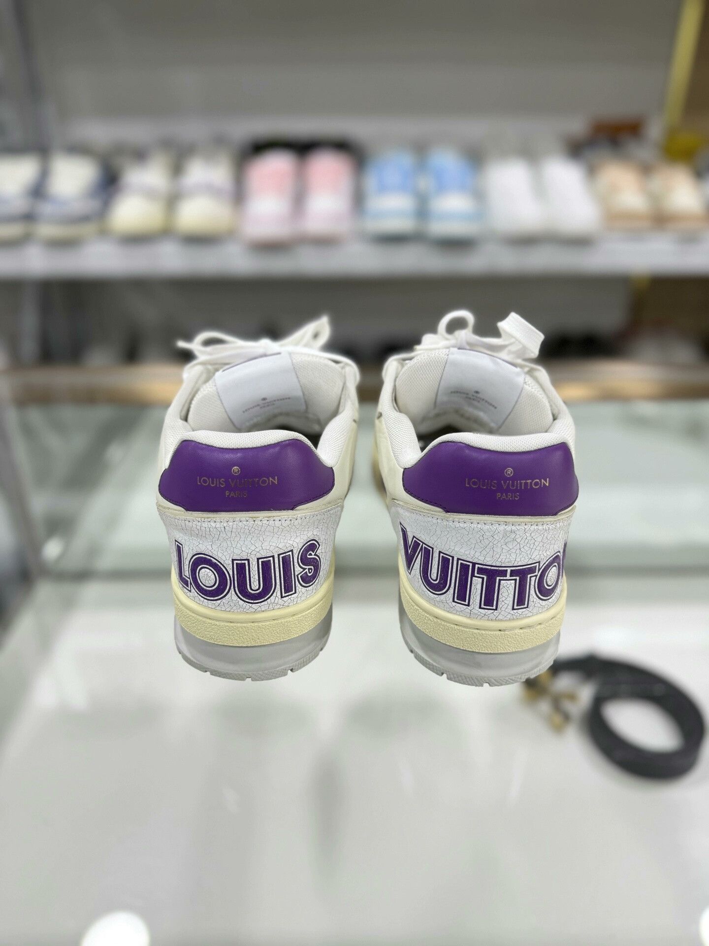 Louis Vuitton Louis Vuitton Trainer White Purple Velcro Size US 8 / EU 41 - 3 Thumbnail