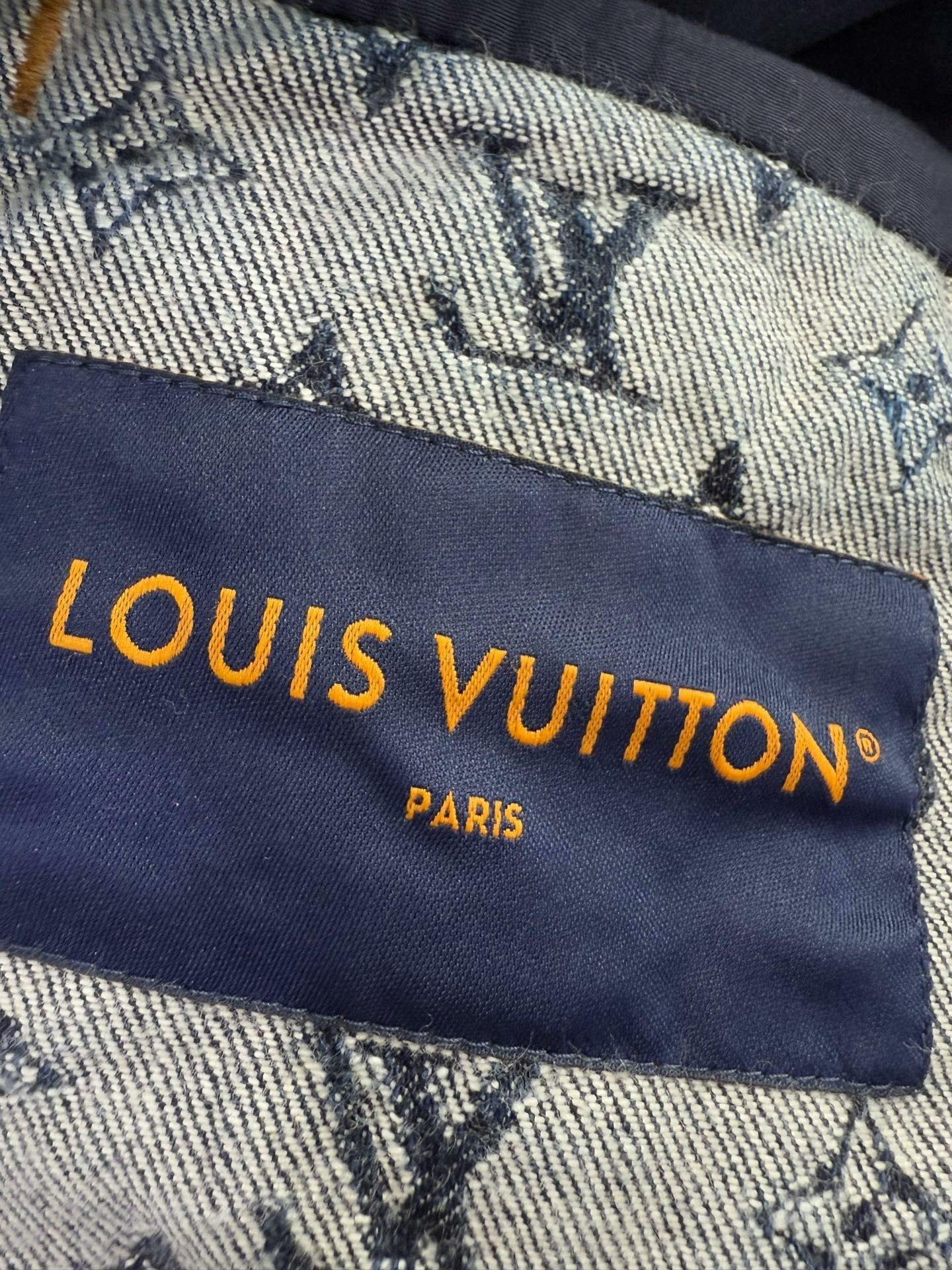 Louis Vuitton Louis Vuitton Monogram Denim Jacket Size 44 Size US S / EU 44-46 / 1 - 4 Thumbnail