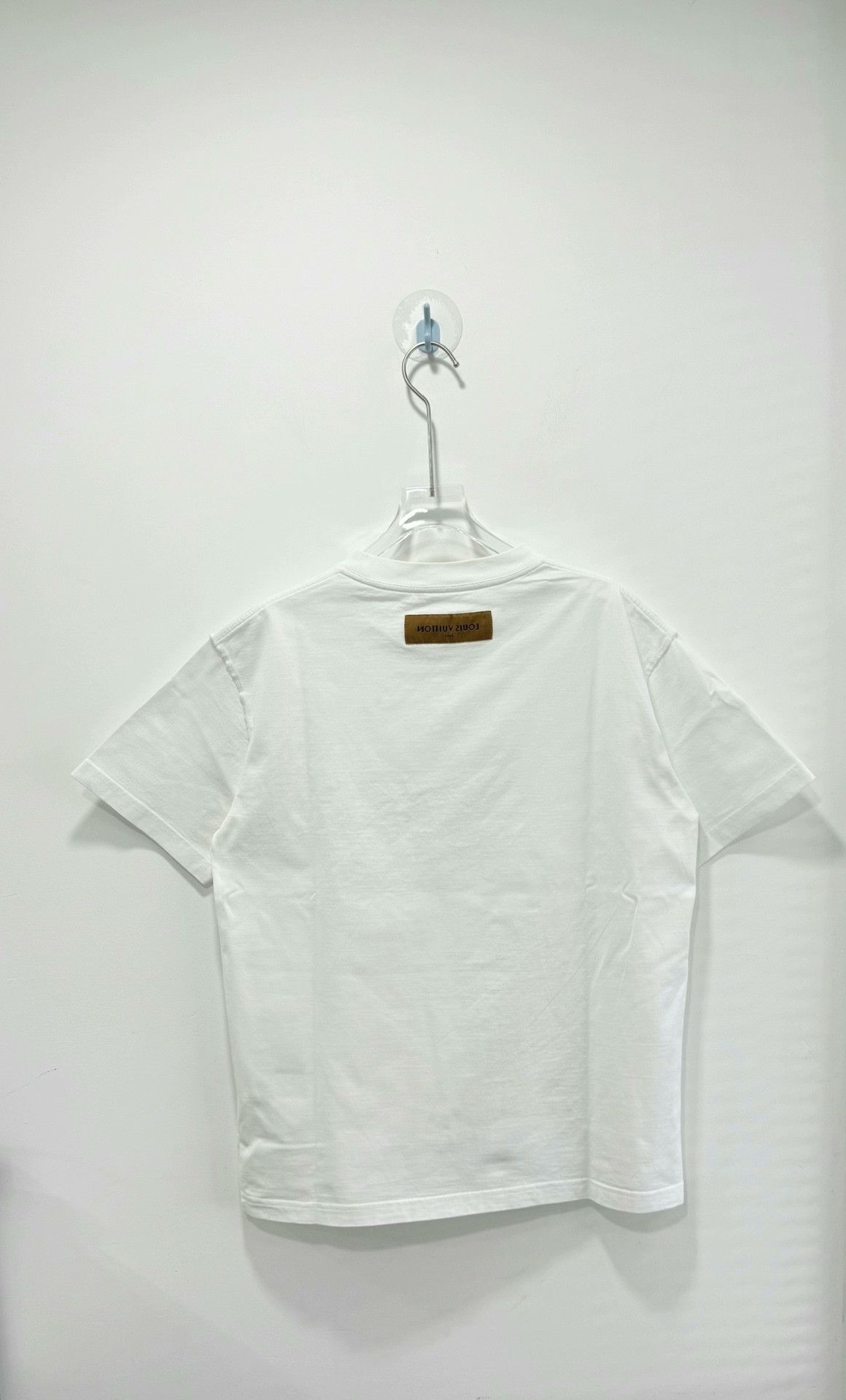 Louis Vuitton Louis Vuitton Embossed Logo Short-Sleeve M Size US M / EU 48-50 / 2 - 2 Thumbnail