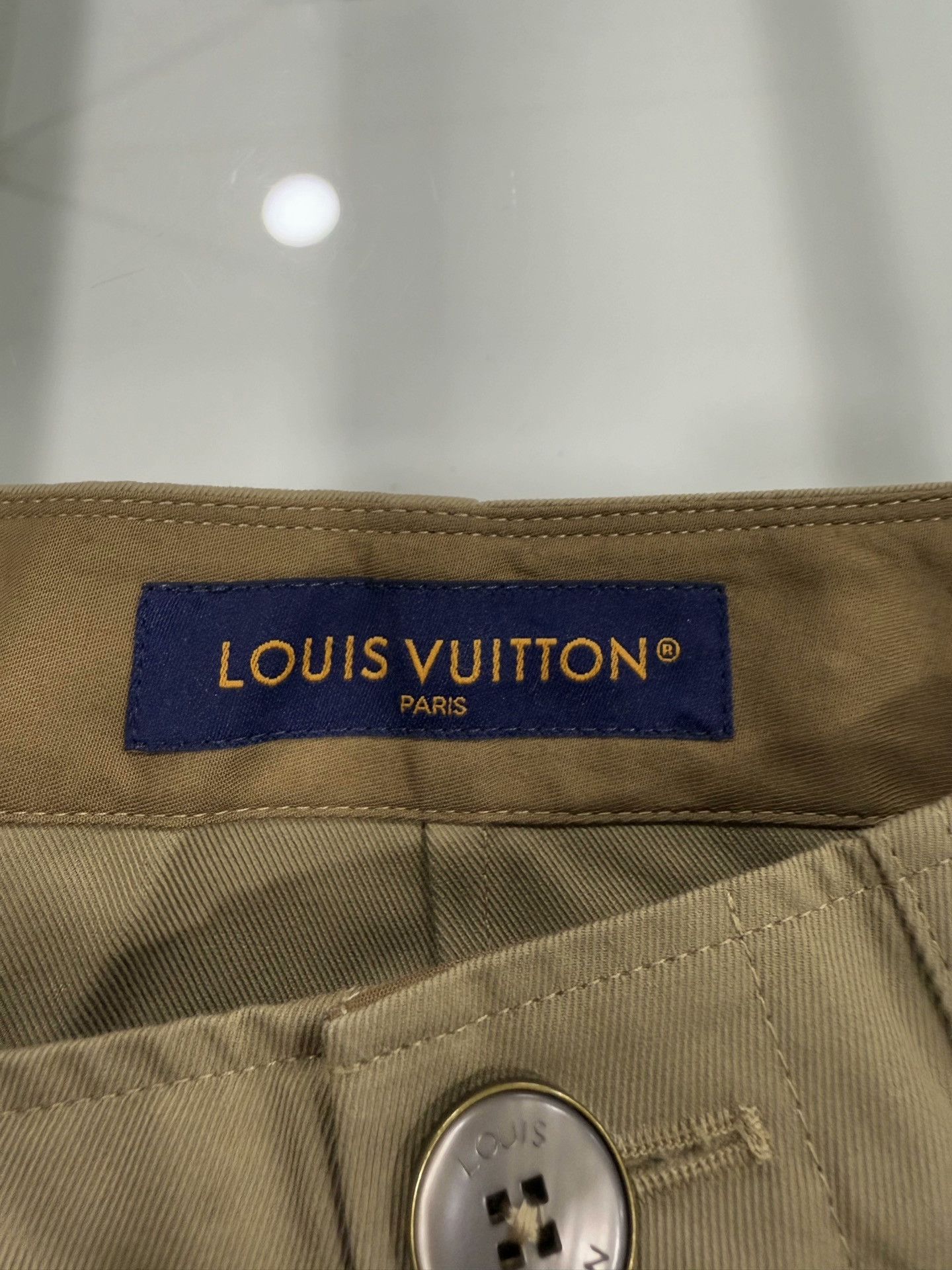Louis Vuitton Louis Vuitton Khaki Rhinestone Denim Cargo Shorts Size US 32 / EU 48 - 3 Thumbnail