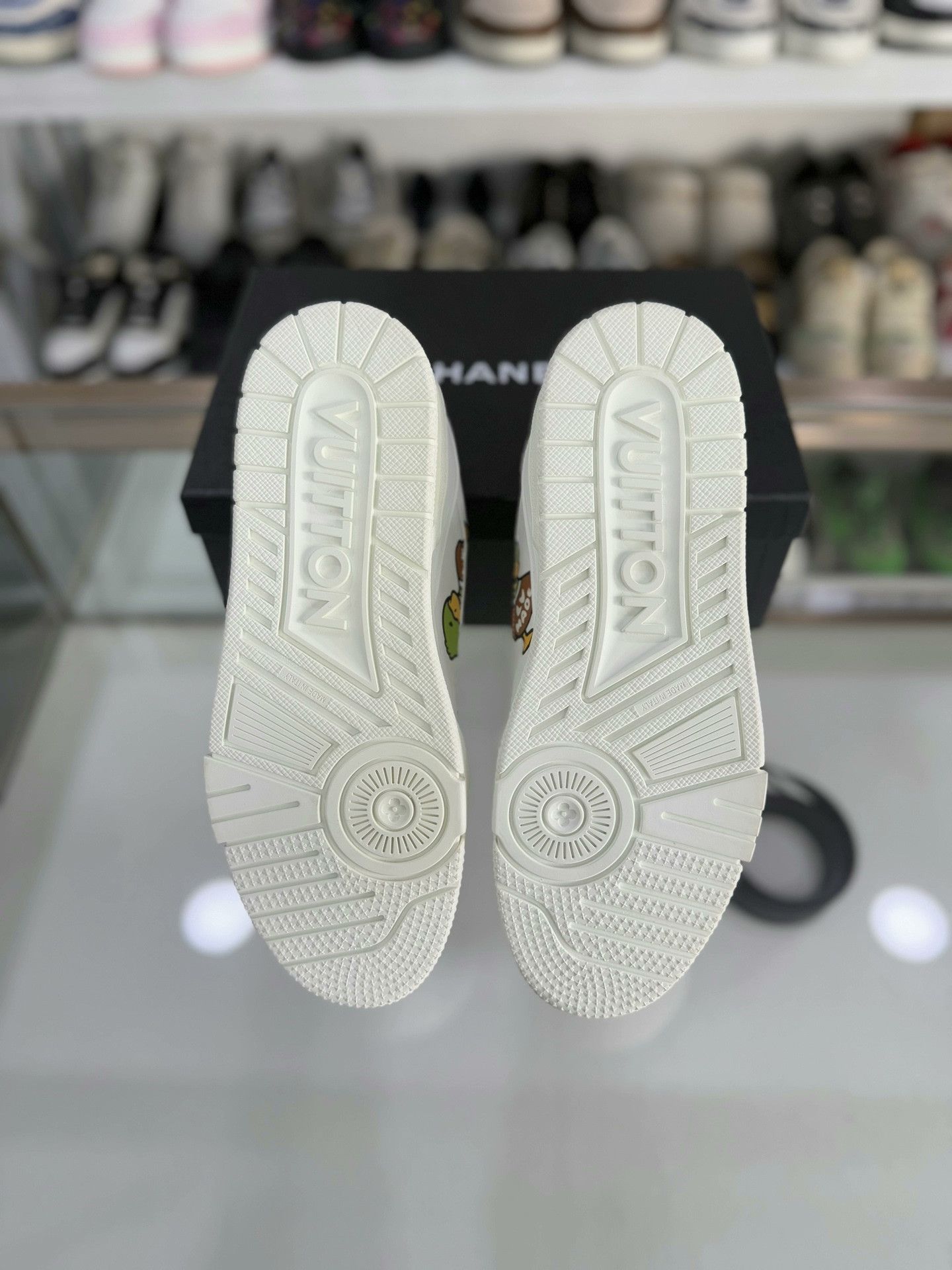 Louis Vuitton Louis Vuitton LV Trainer Nigo Men's Shoes Size US 7.5 / EU 40-41 - 4 Thumbnail