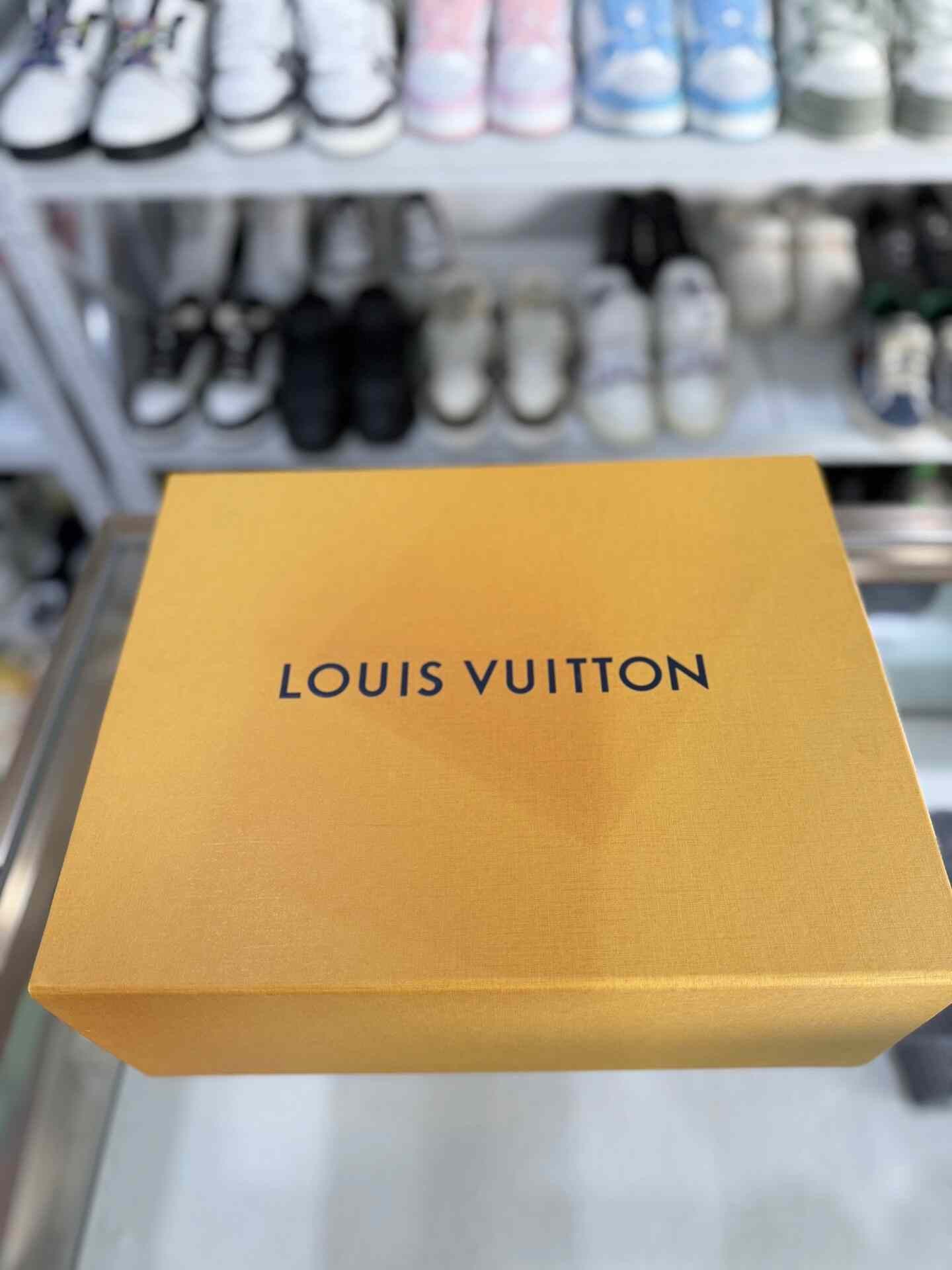 Louis Vuitton Louis Vuitton LV Trainer Blue White Size US 10 / EU 43 - 6 Thumbnail
