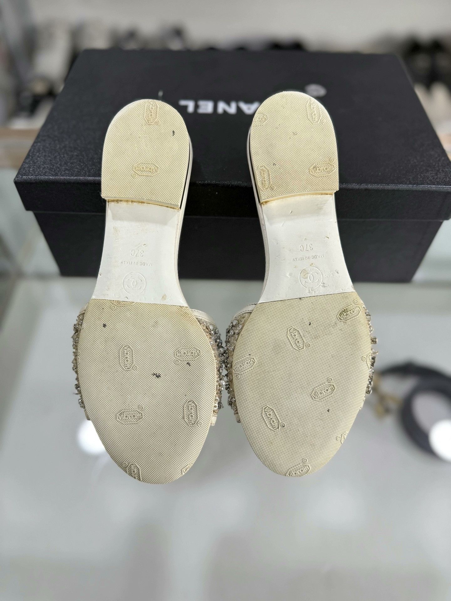 Chanel Chanel 24S Crystal Bow Slipper Sandals Size US 6 / IT 36 - 4 Thumbnail