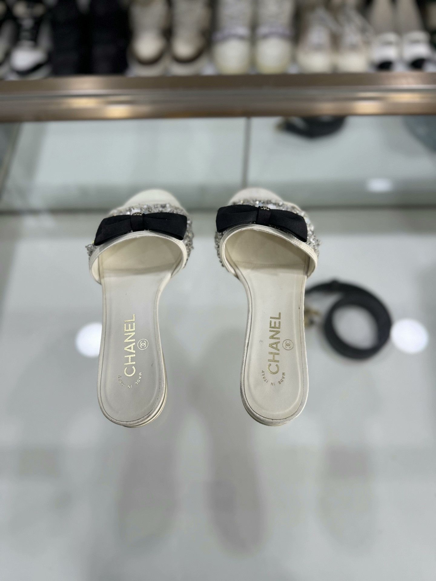 Chanel Chanel 24S Crystal Bow Slipper Sandals Size US 6 / IT 36 - 3 Thumbnail