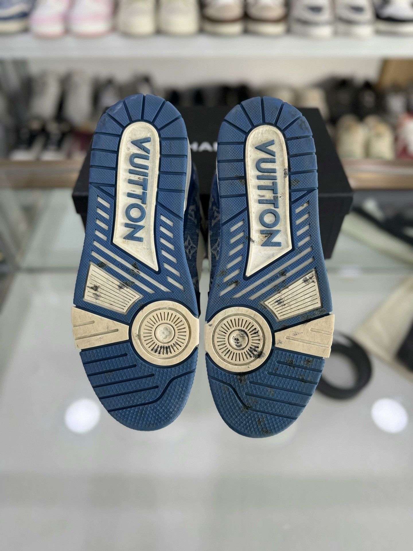 Louis Vuitton Louis Vuitton LV Trainer Men's Shoes Size US 8 / EU 41 - 4 Thumbnail