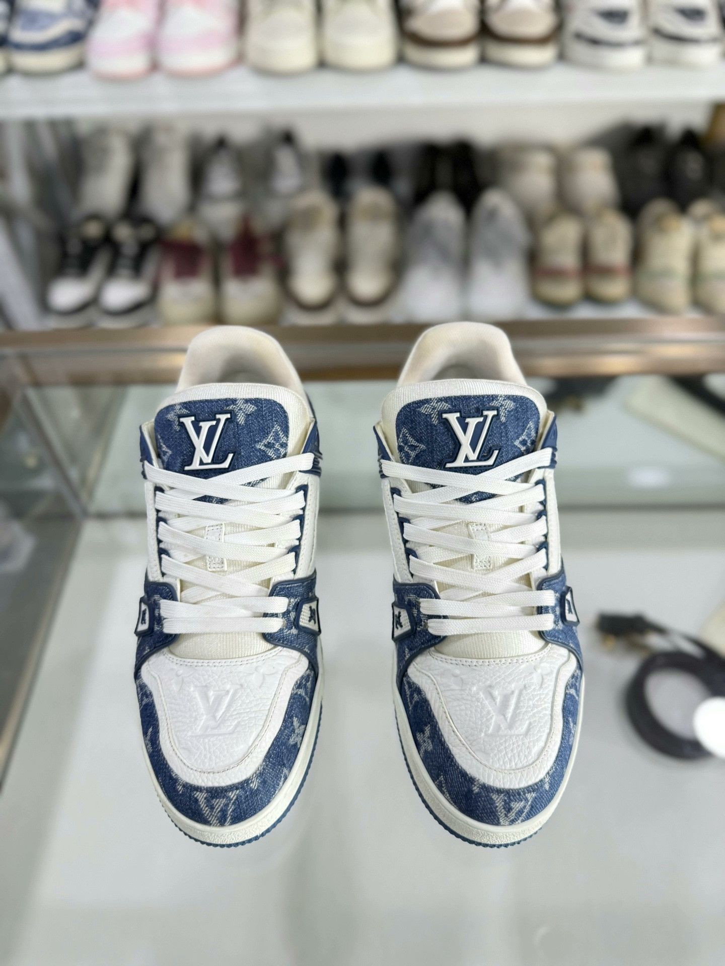 Louis Vuitton Louis Vuitton LV Trainer Blue White Size US 9 / EU 42 - 2 Thumbnail