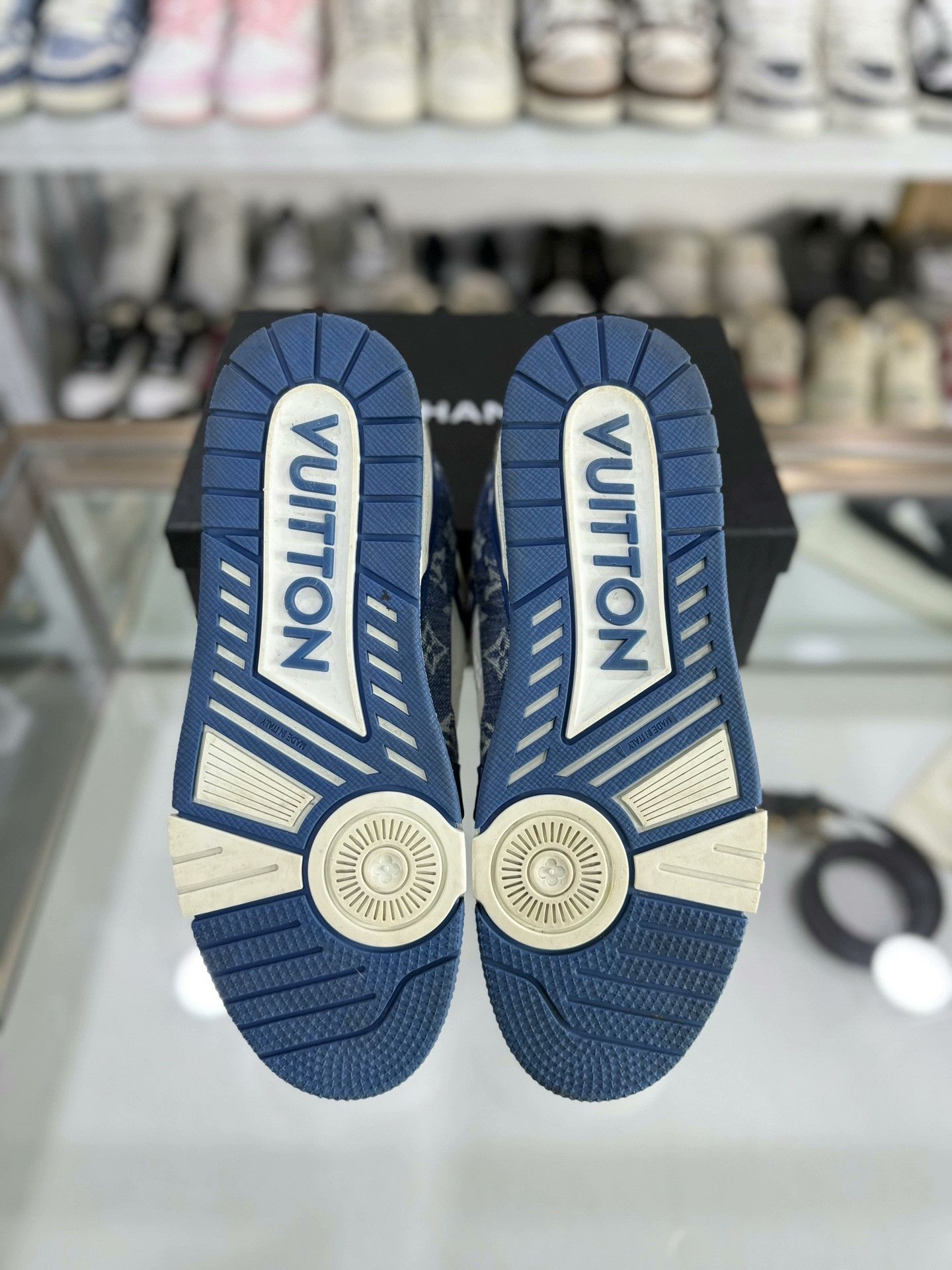 Louis Vuitton Louis Vuitton LV Trainer Blue White Size US 9 / EU 42 - 4 Thumbnail