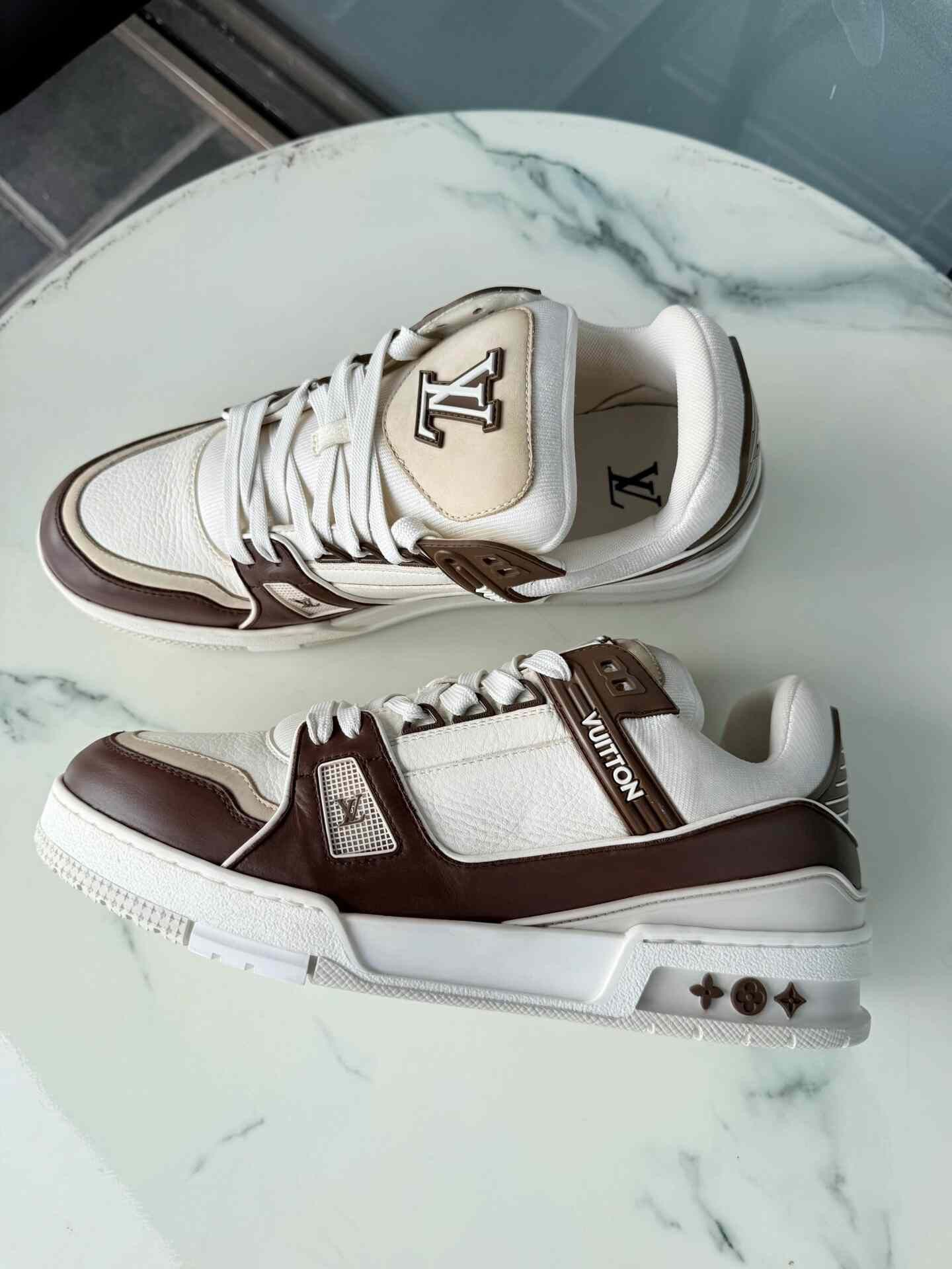 Louis Vuitton Louis Vuitton LV Trainer Men's Shoes Size US 9 / EU 42 - 5 Thumbnail
