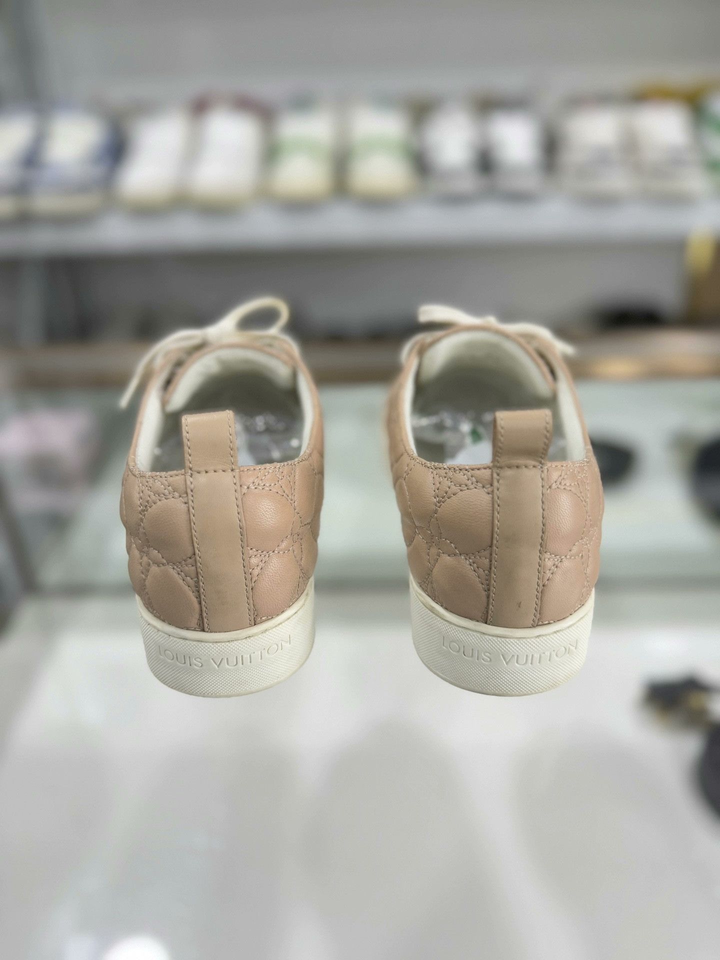 Louis Vuitton Louis Vuitton Pink Embroidered Monogram Sneakers Size US 5 / IT 35 - 3 Thumbnail