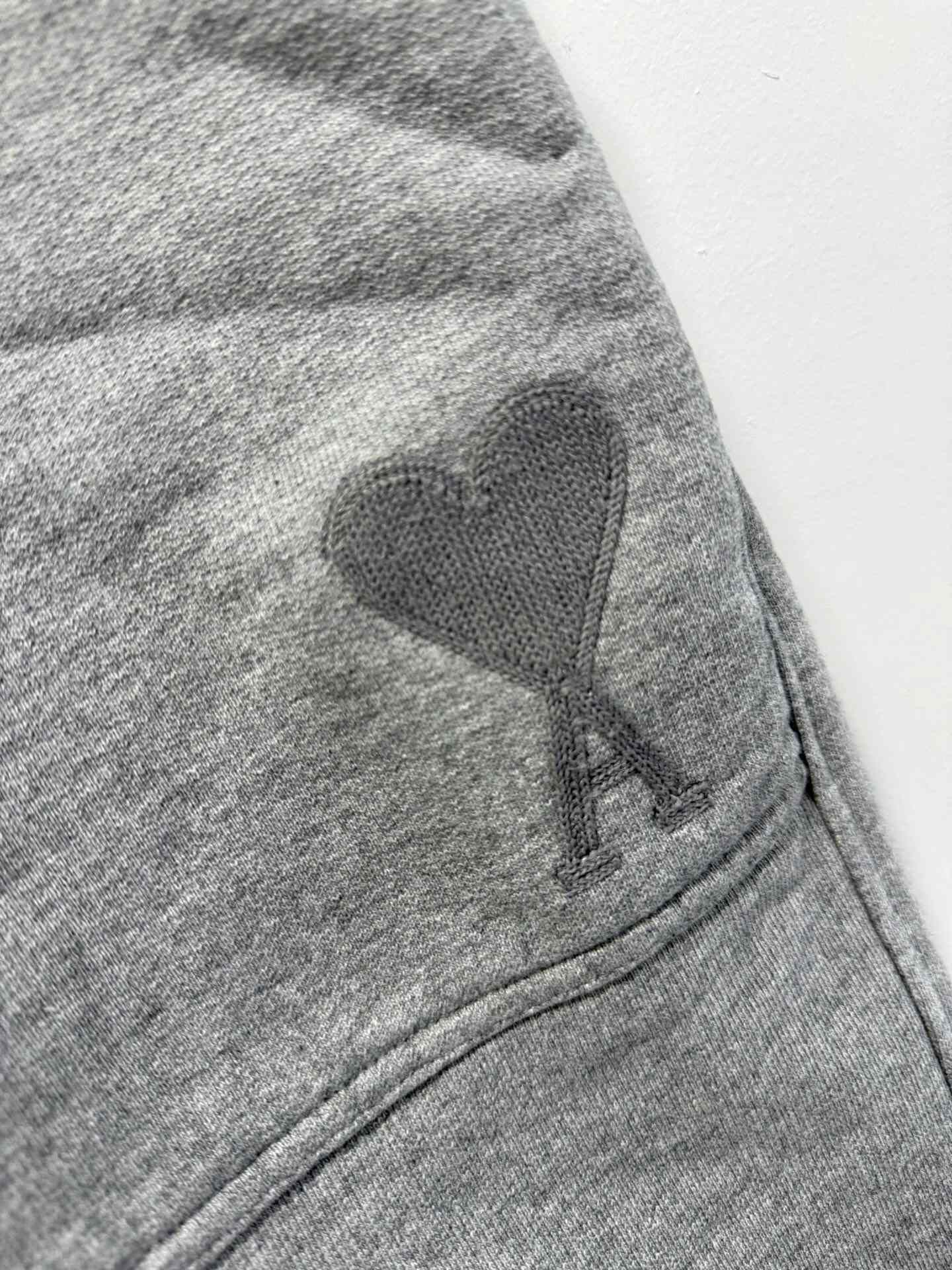AMI Ami Heart Embroidery Gray Shorts L Size US 30 / EU 46 - 3 Thumbnail