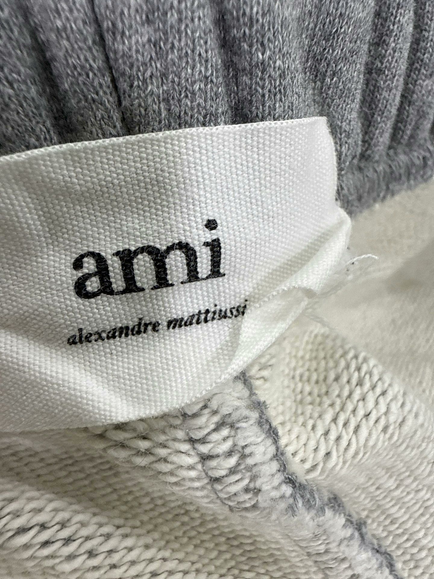 AMI Ami Heart Embroidery Gray Shorts L Size US 30 / EU 46 - 4 Thumbnail