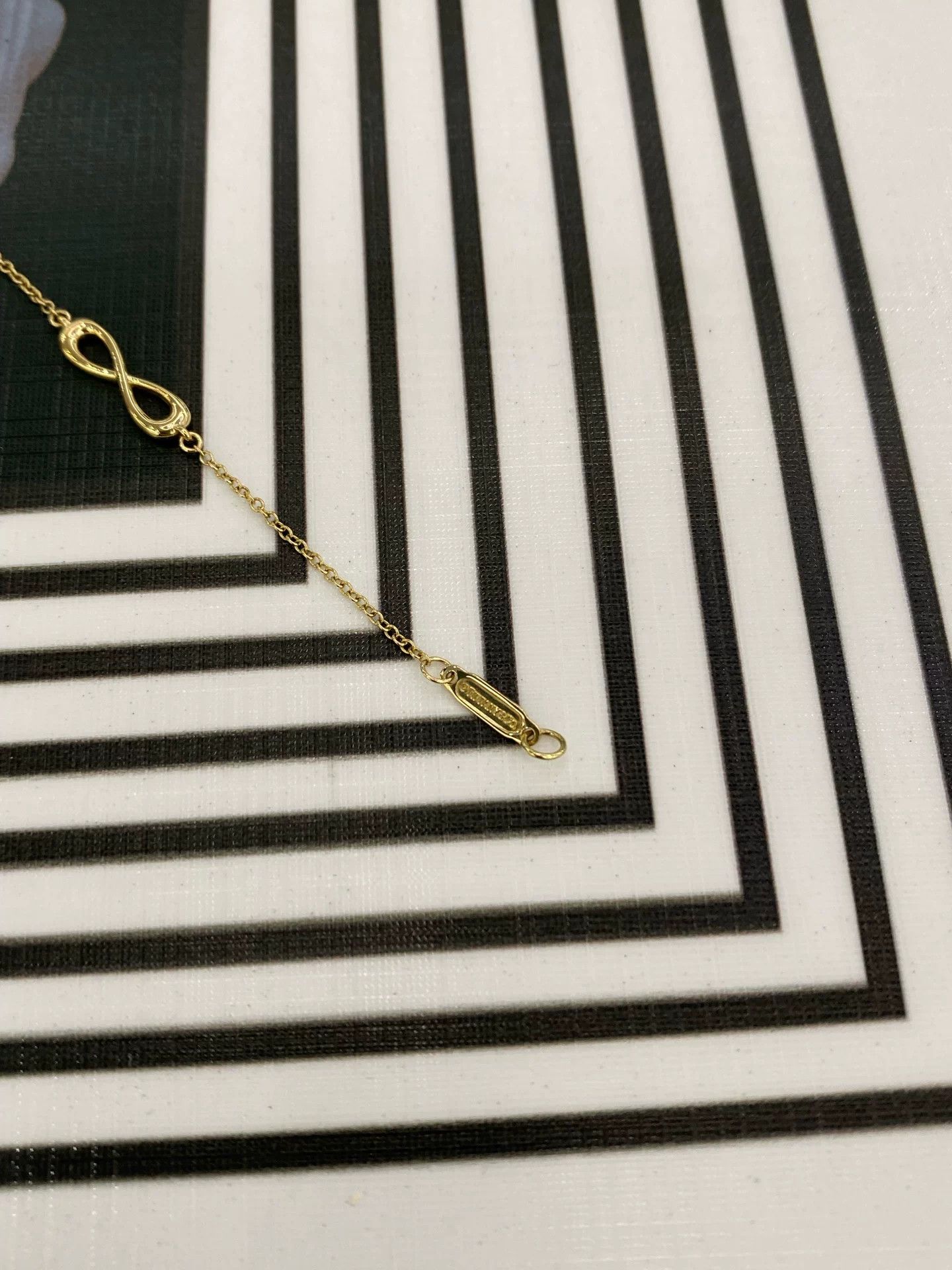 Tiffany & Co. Tiffany 18K Gold Infinity Ring Bracelet Size ONE SIZE - 3 Thumbnail