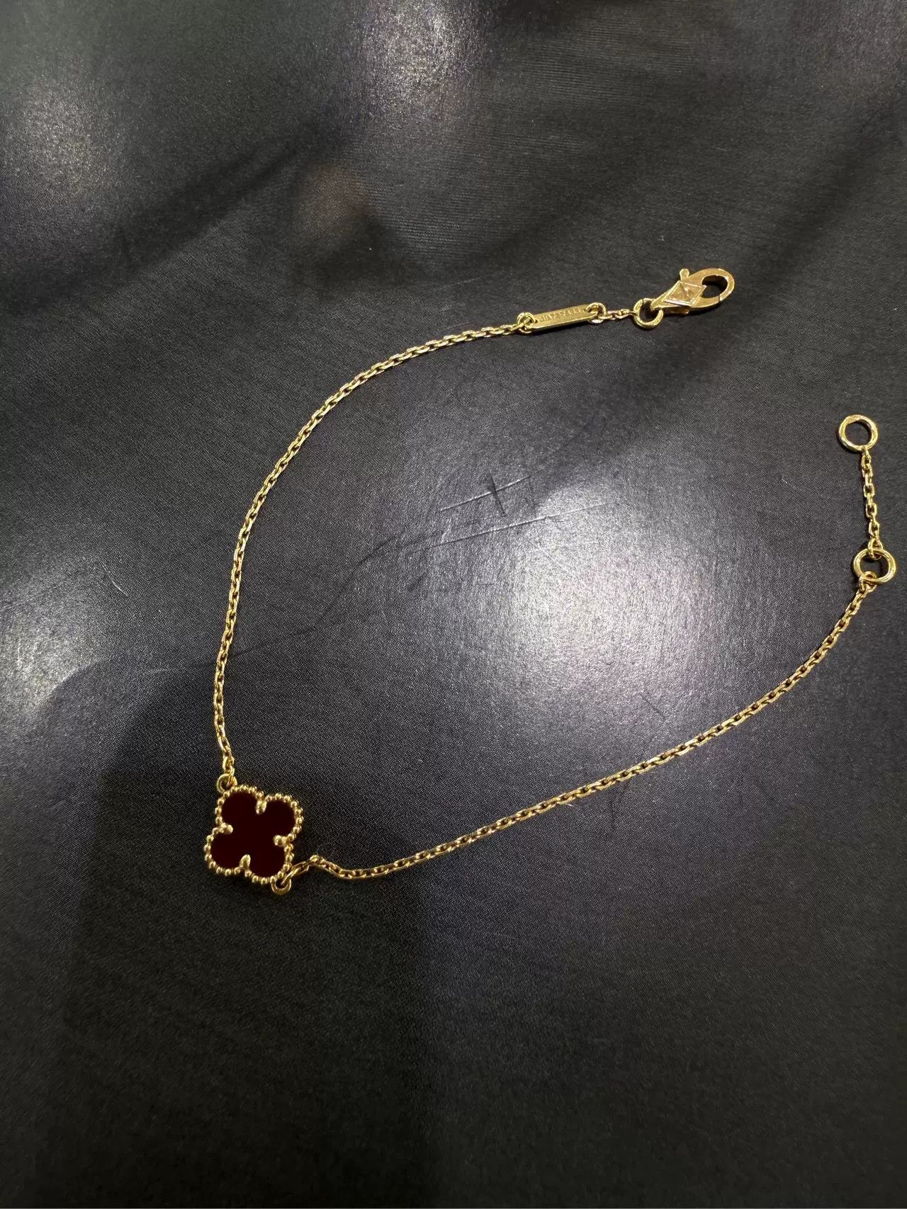Van Cleef & Arpels VCA Van Cleef Clover Red Bracelet Size ONE SIZE - 2 Thumbnail