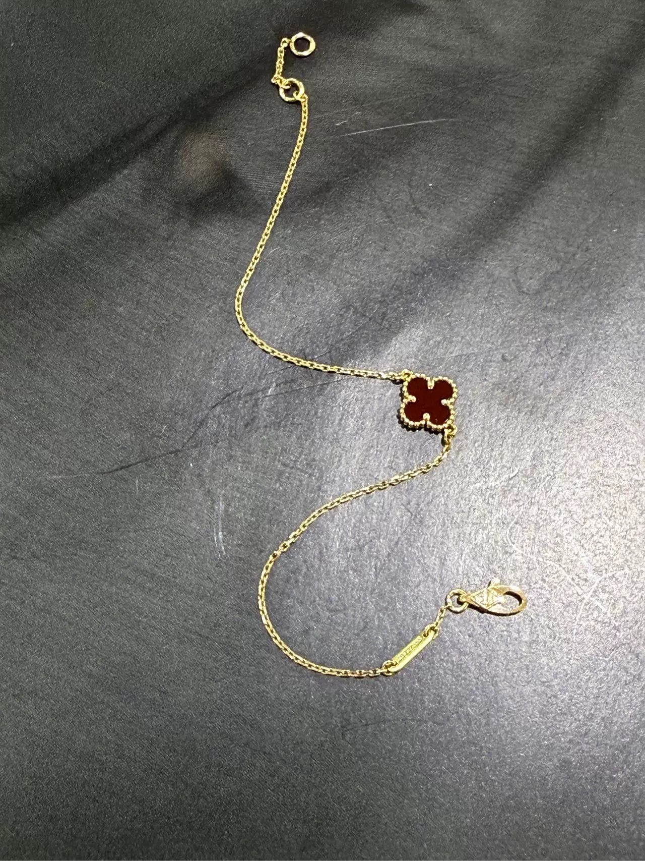 Van Cleef & Arpels VCA Van Cleef Clover Red Bracelet Size ONE SIZE - 4 Thumbnail