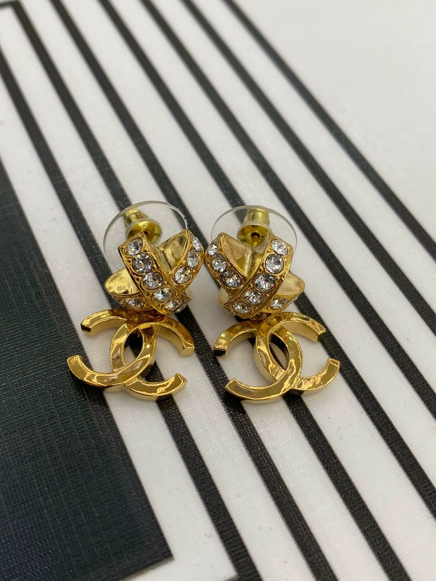 Chanel CHANEL 23P Gold Cross Crystal Double C Drop Earrings Size ONE SIZE - 5 Thumbnail