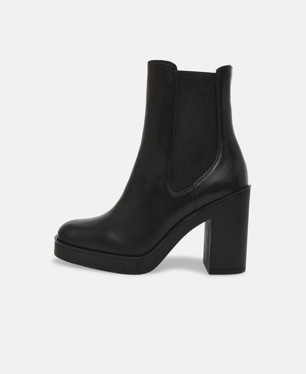 Bethenny Chelsea boots