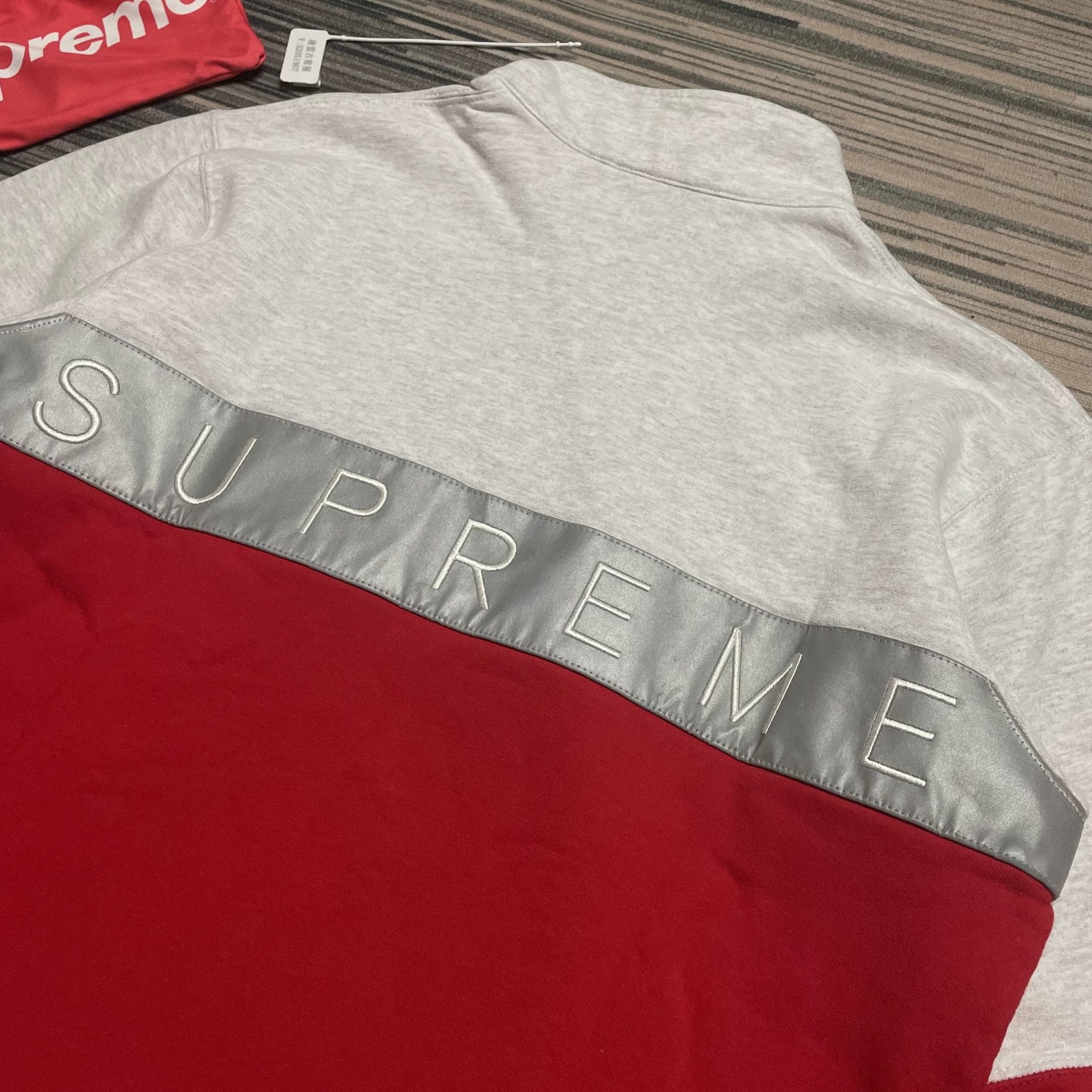 Supreme Supreme 3M Reflective Logo Half-Zip Fleece Size US L / EU 52-54 / 3 - 3 Thumbnail