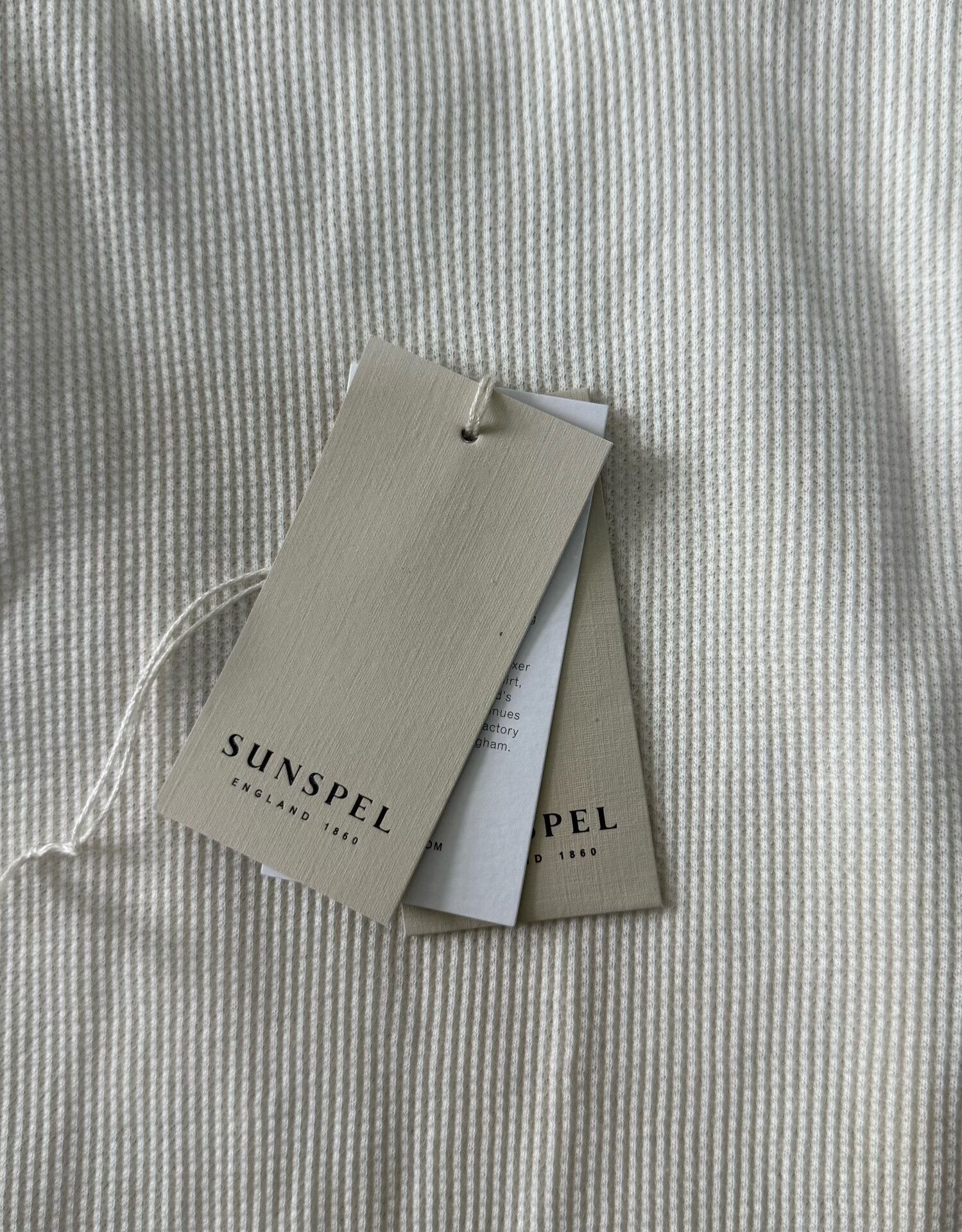 Sunspel Sunspel Beige Cotton Waffle Henley XL Size US XL / EU 56 / 4 - 2 Thumbnail