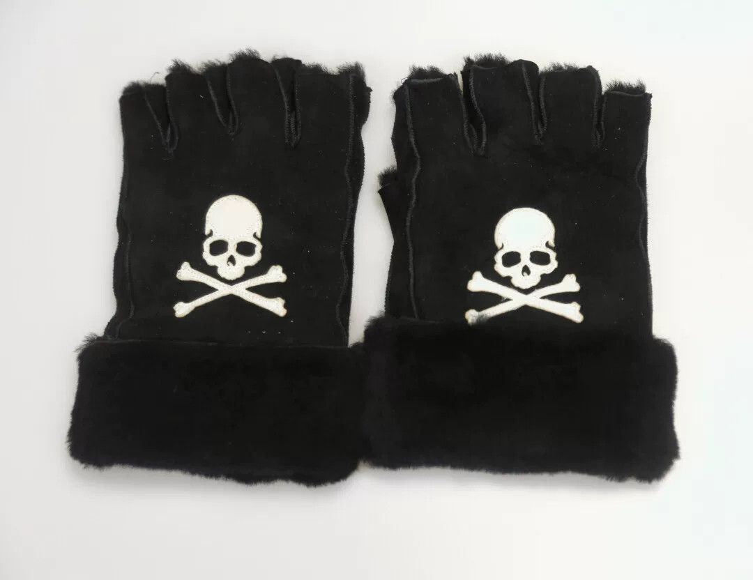 Mastermind Japan mastermind Japan MMJ Shearling Skull Gloves Size ONE SIZE - 2 Thumbnail