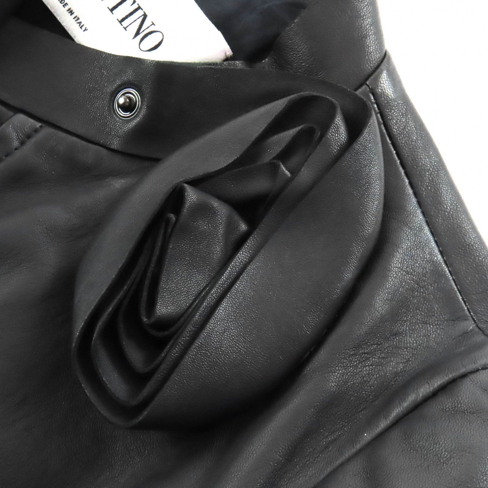 Valentino Valentino Valentino Rose motif lambskin leather jacket Leather Outerwear DBC2P0B0 DUTY FREE for USA Size ONE SIZE - 6 Thumbnail