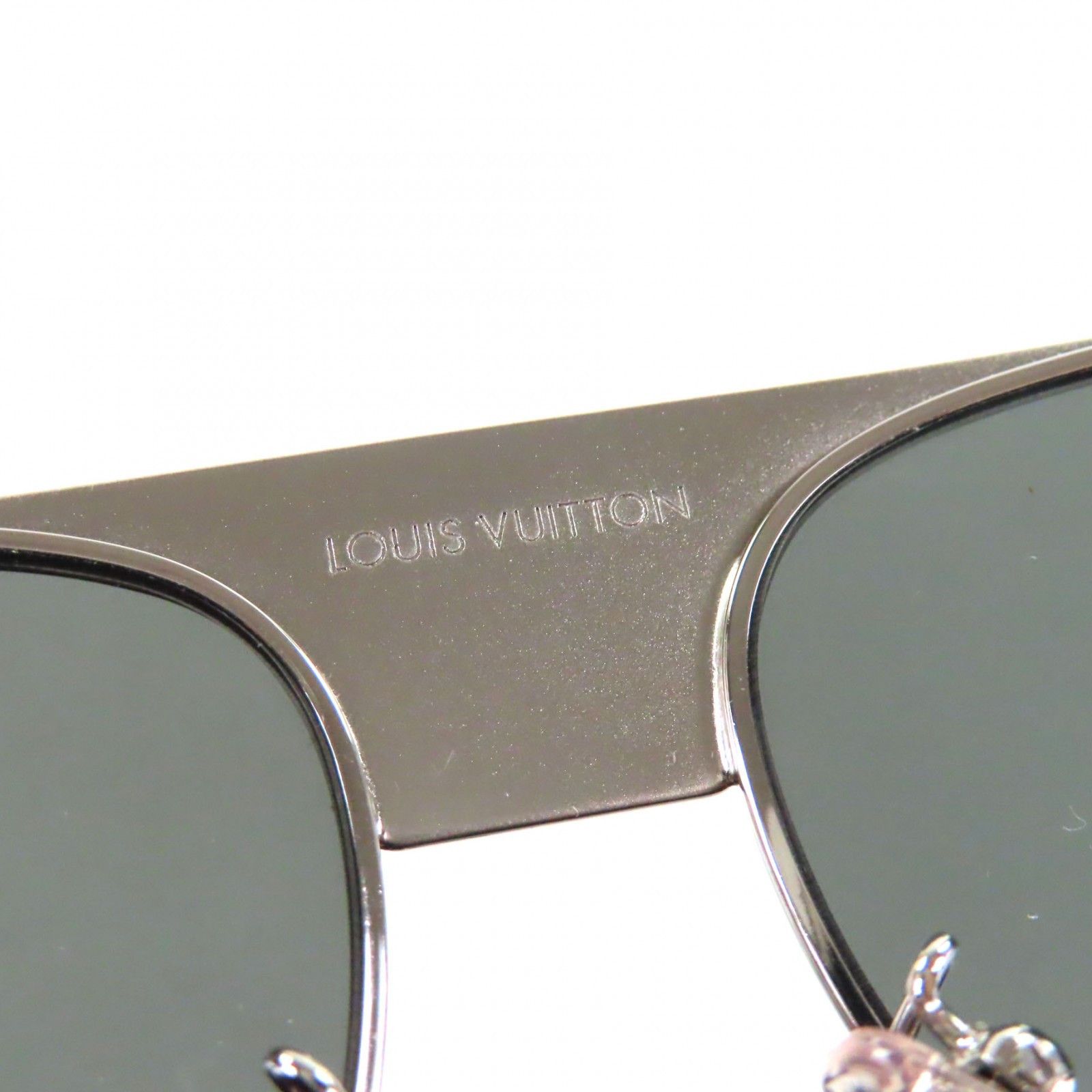 Louis Vuitton Louis Vuitton Louis Vuitton Pacific Pilot Sunglasses Textile Sunglasses DUTY FREE for USA Size ONE SIZE - 11 Thumbnail