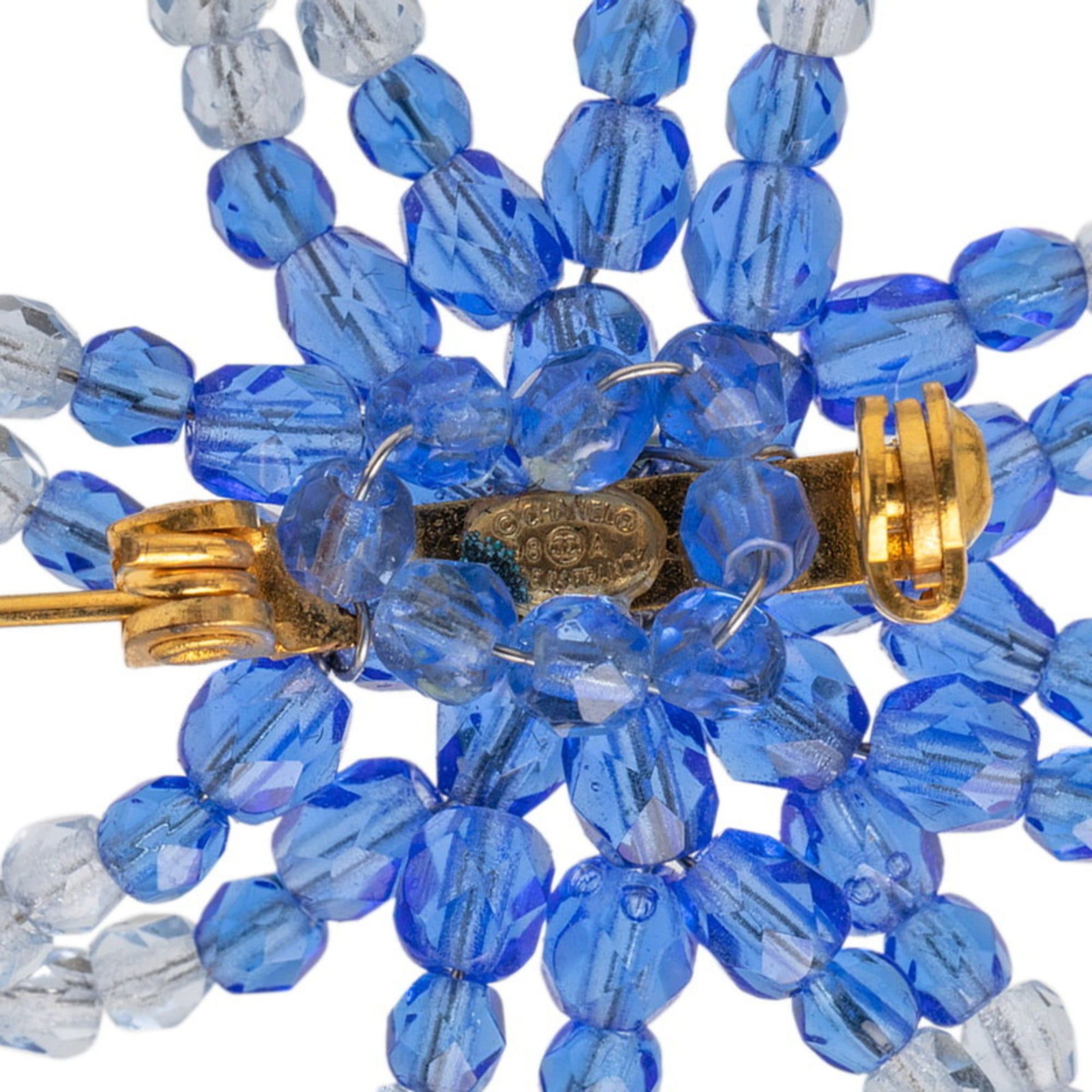 Chanel CHANEL Snowflake Crystal Motif Brooch in Blue and Multicolor Beads for Women Size ONE SIZE - 3 Thumbnail