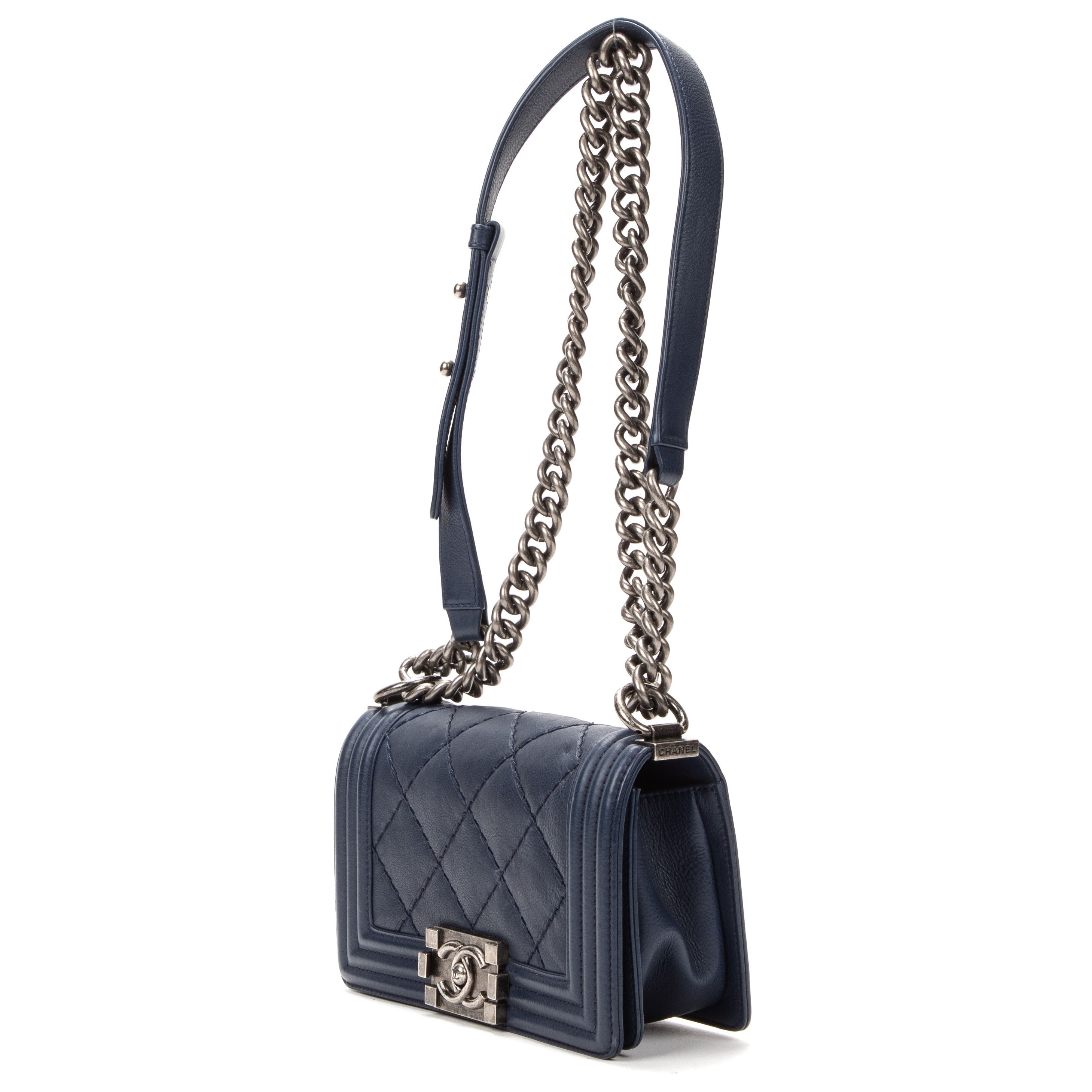 Chanel Reverso Boy Medium Size ONE SIZE - 2 Thumbnail